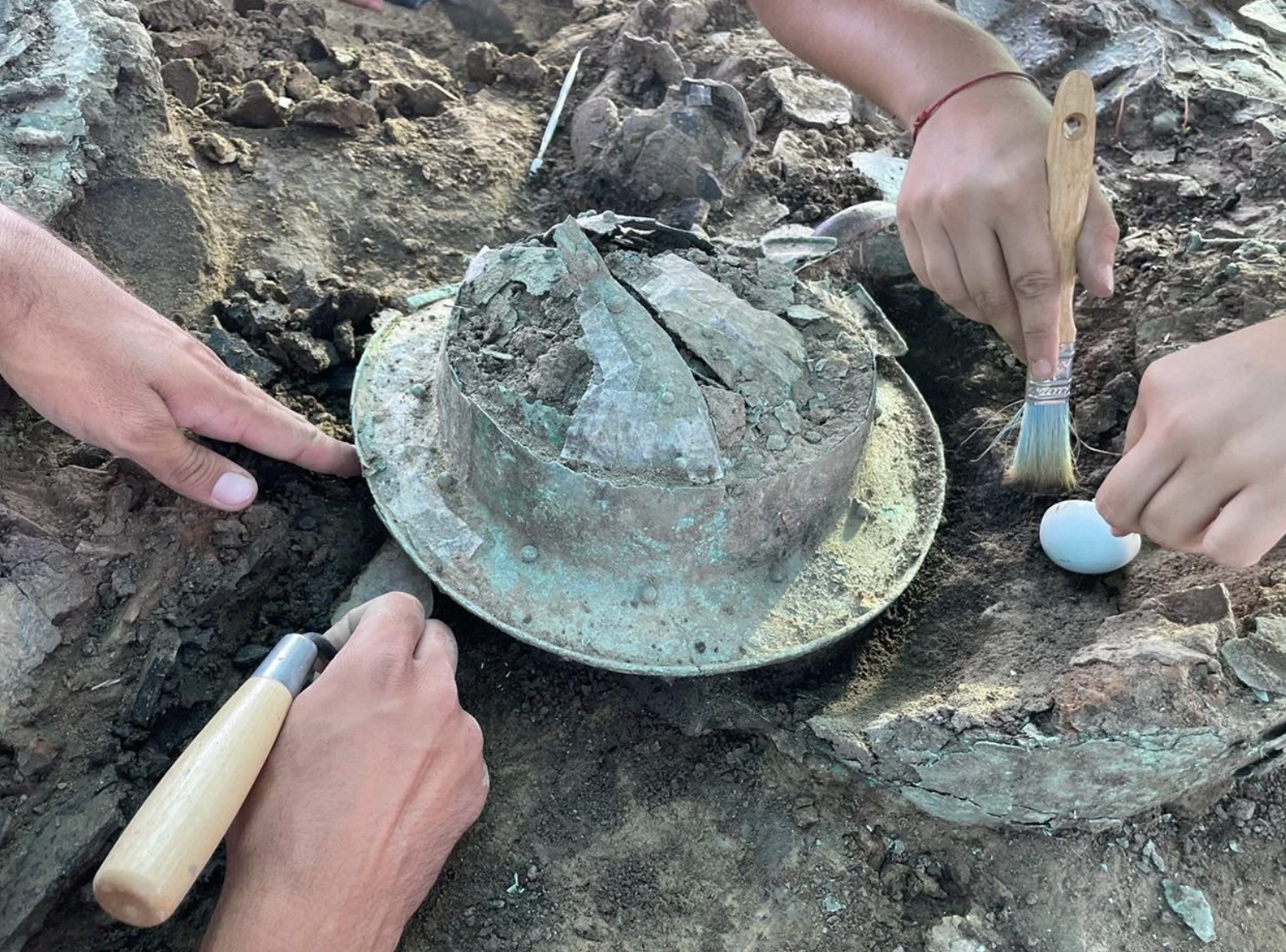 2,600 year old Tomb belonging to a Prince found in Italy!