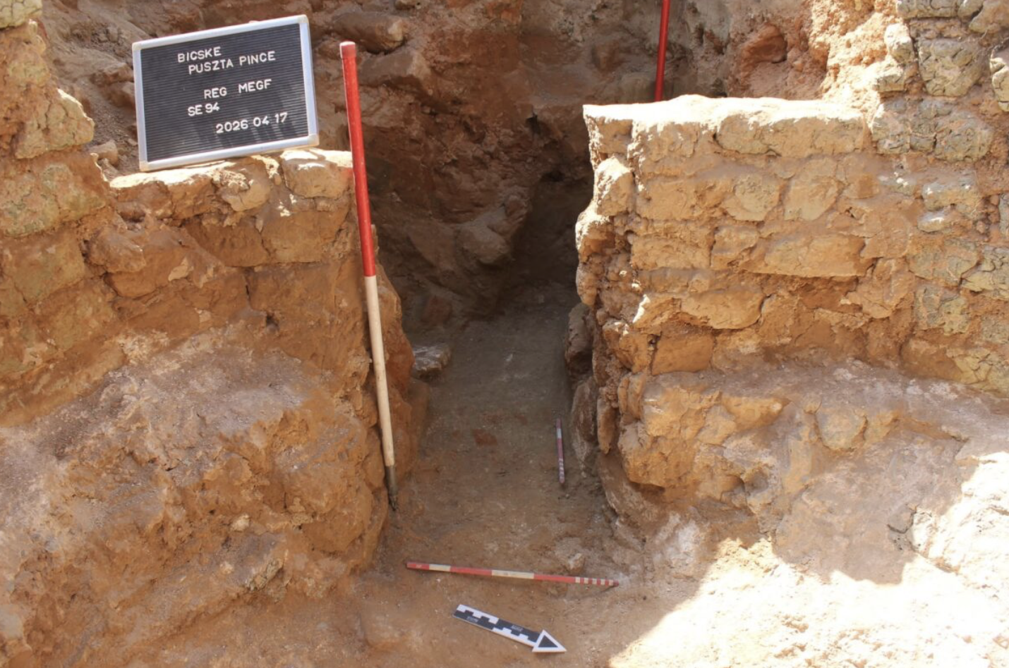Roman Lime Kiln Discovered Near Bicske, Hungary Reveals Ancient Industrial Life!