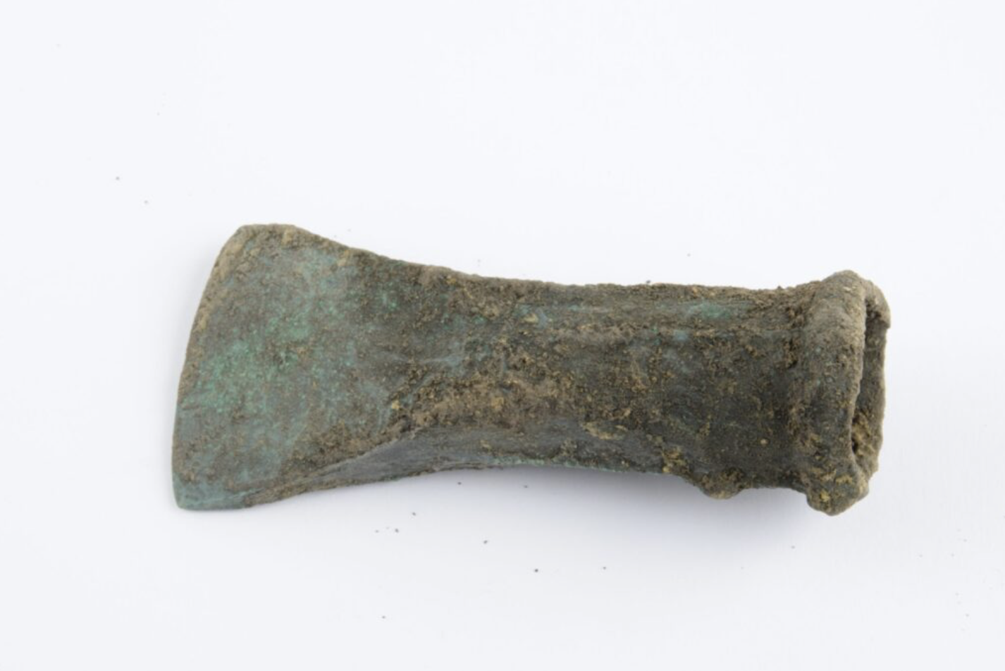 Bronze axe found in Czech Republic
