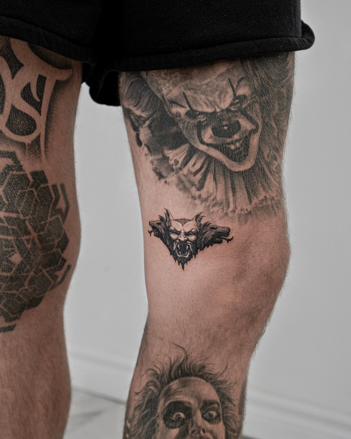 Bram Stoker's Dracula 🧛

&bull; November booking open

Done by @sabrina.mastay 
At @droptheink 

#toronto #torontotattoo #blackandgreytattoo #blackwork