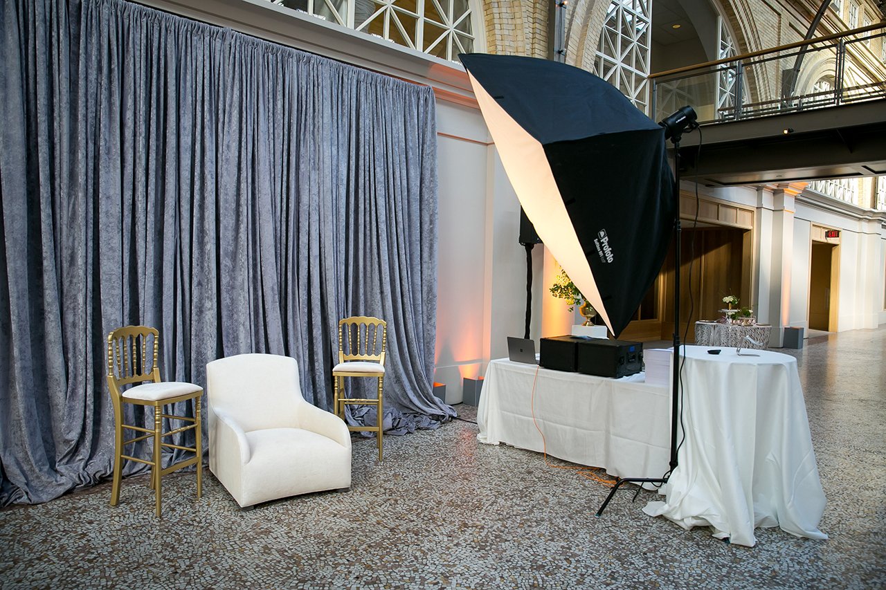 3 ways to create the perfect portrait studio at your next event