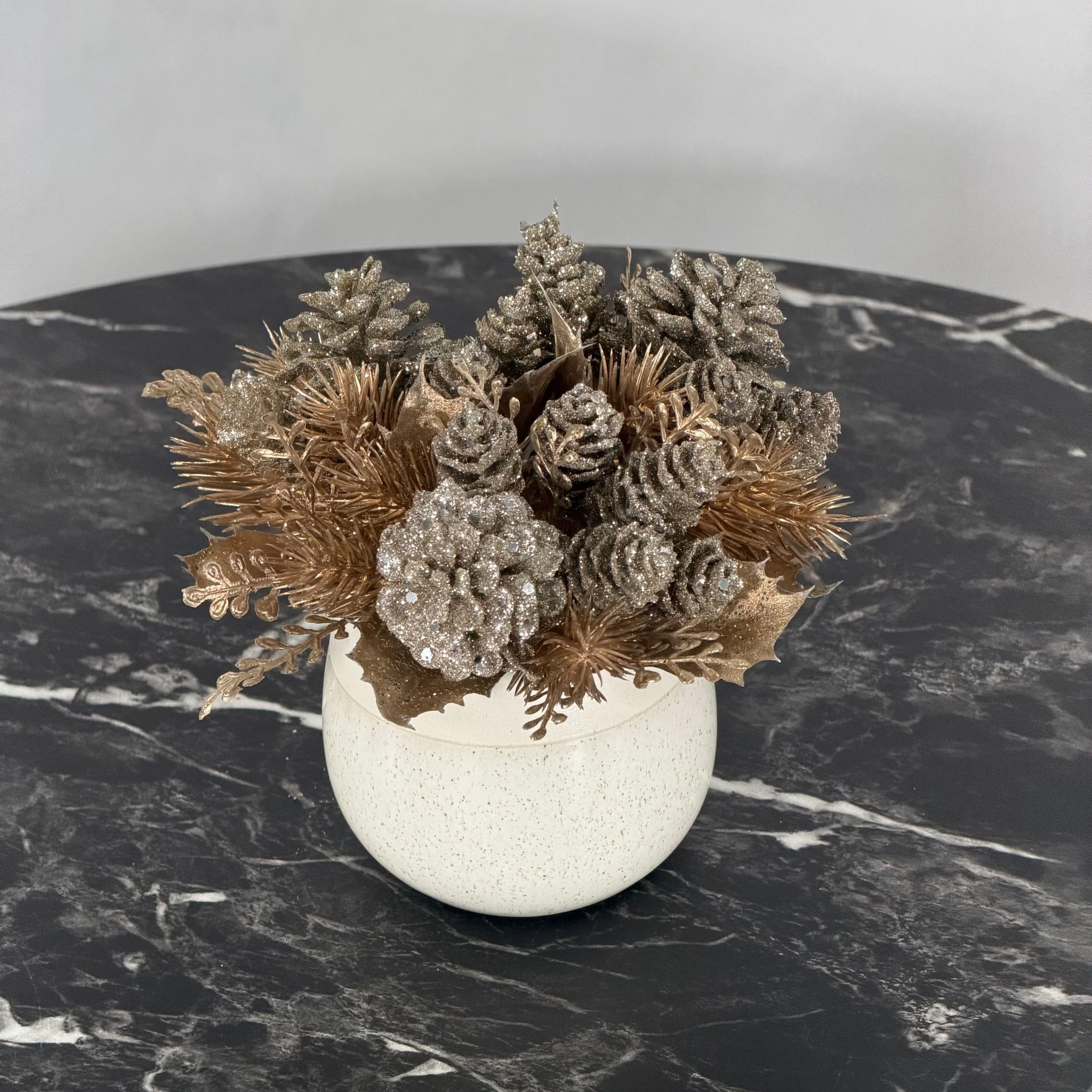 Champagne/Gold Pincone & Leaves