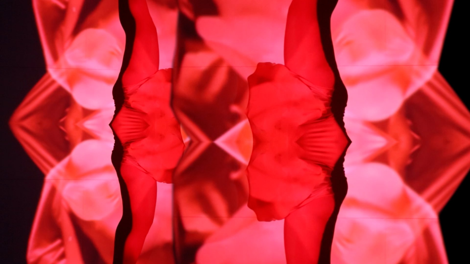 Mov 12.mp4.00_01_44_04.Still001.jpg