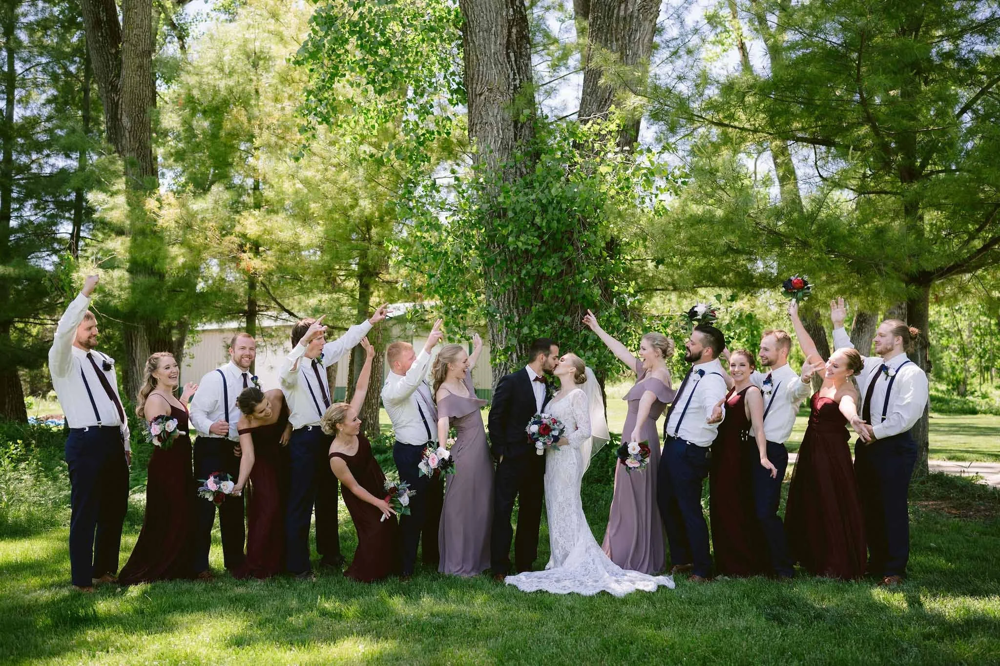 Embracing Outdoor Charm: Wedding Venues to tour in Cedar Rapids, IA
