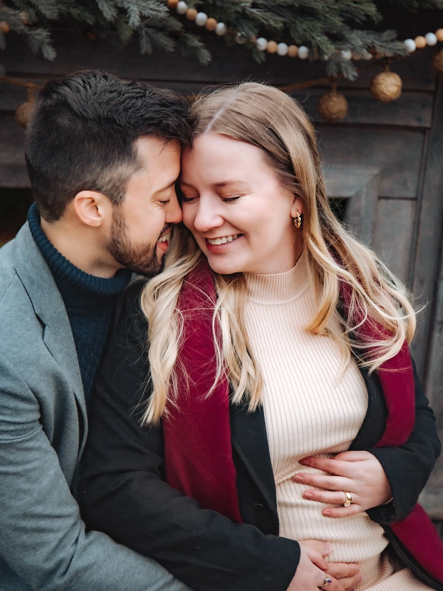 Your girl is back!! I&rsquo;m slowly easing into sessions again, and it feels so good to see all of my clients!

I&rsquo;m obsessed with Chloe&rsquo;s maternity photos. Hard to believe I photographed their wedding just last year and now they&rsquo;re