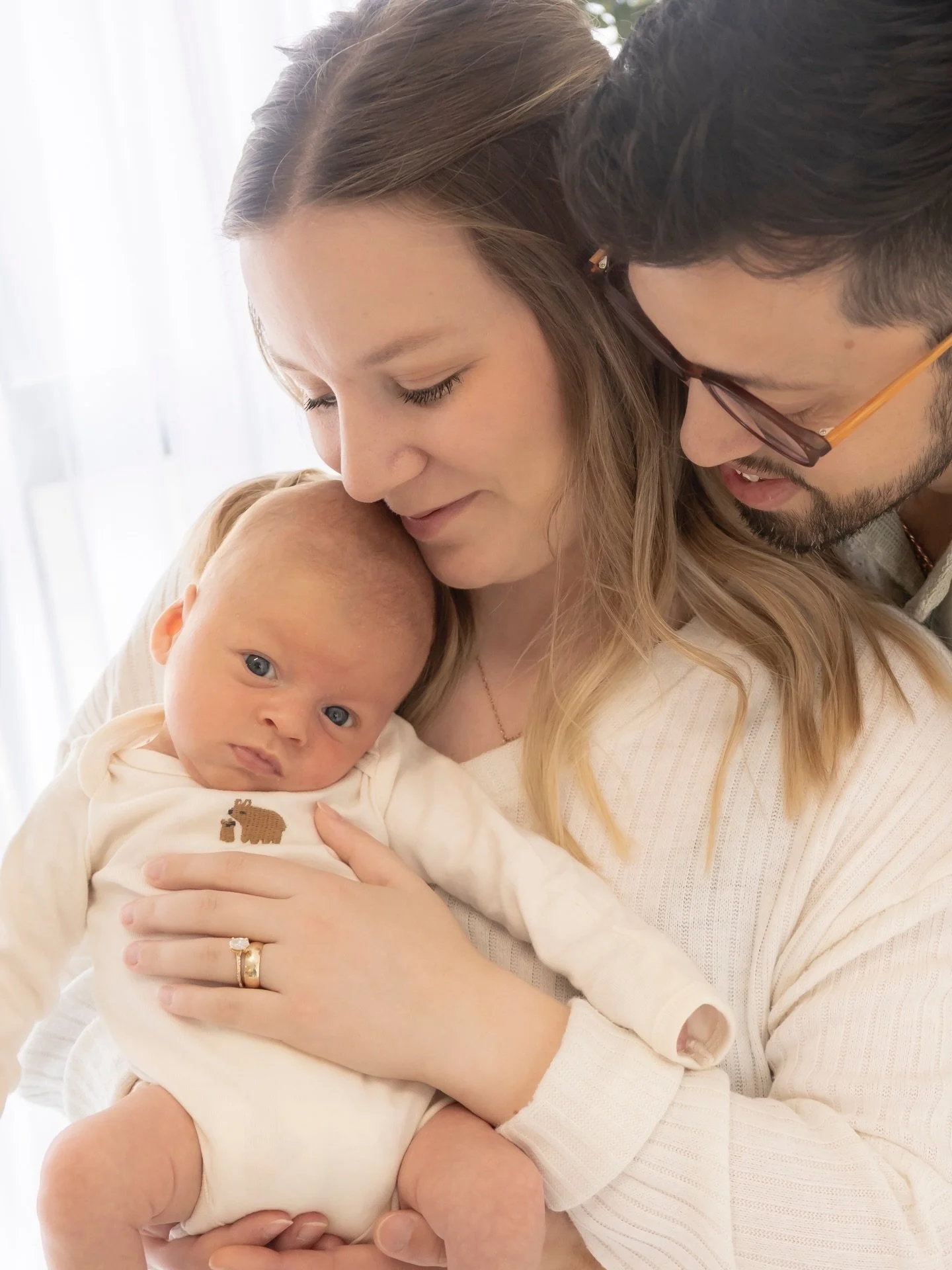 Capture the moments that matter most 🤍

Family Studio Mini Sessions are perfect for updating your family photos with a clean, timeless look. Grab your spot before they&rsquo;re gone!