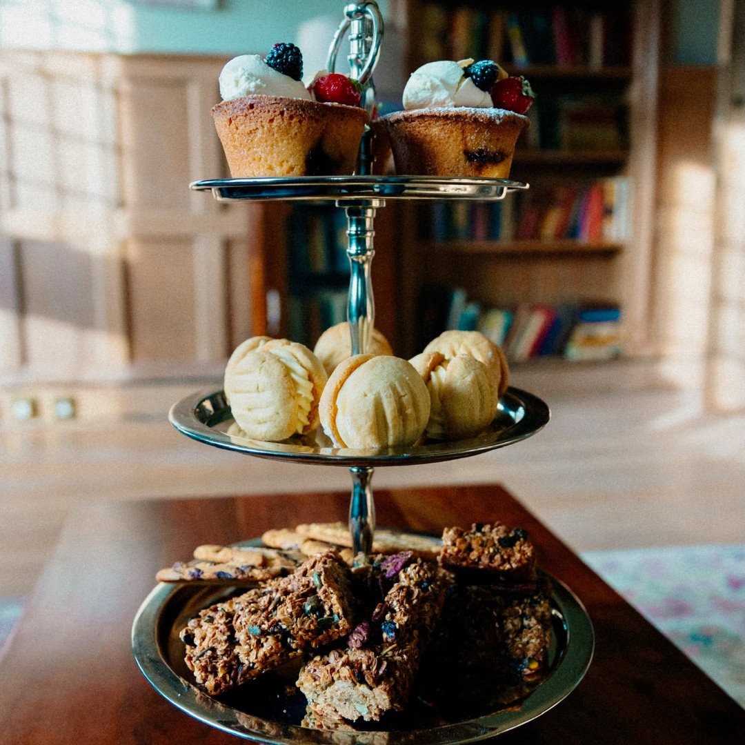 It&rsquo;s #NationalCakeDay. Now, that feels like something we can fully get behind! 🍰

#ShoreHallUK #CountryHouseRetreat #BakesOfInstagram #CakeLovers #SlowLiving #RetreatVibes #SweetTreats #NationalCakeDay