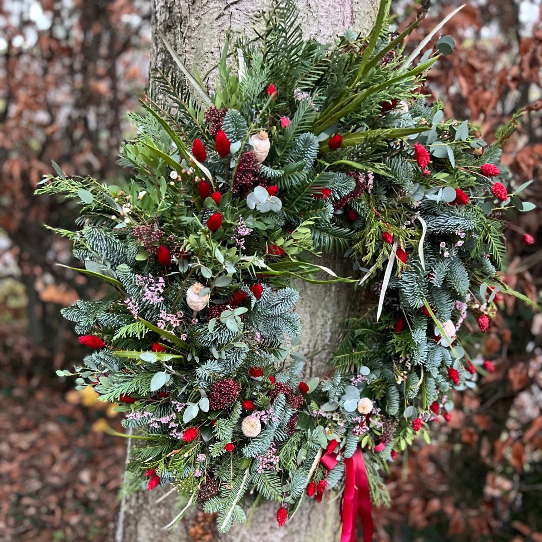 Last call for this Friday&rsquo;s Luxury Wreath-Making Evening at Shore Hall! ✨

If you&rsquo;ve been meaning to book, now&rsquo;s the time! Create a beautiful winter wreath your way. Hang it proudly on your front door or make it into a stunning tabl