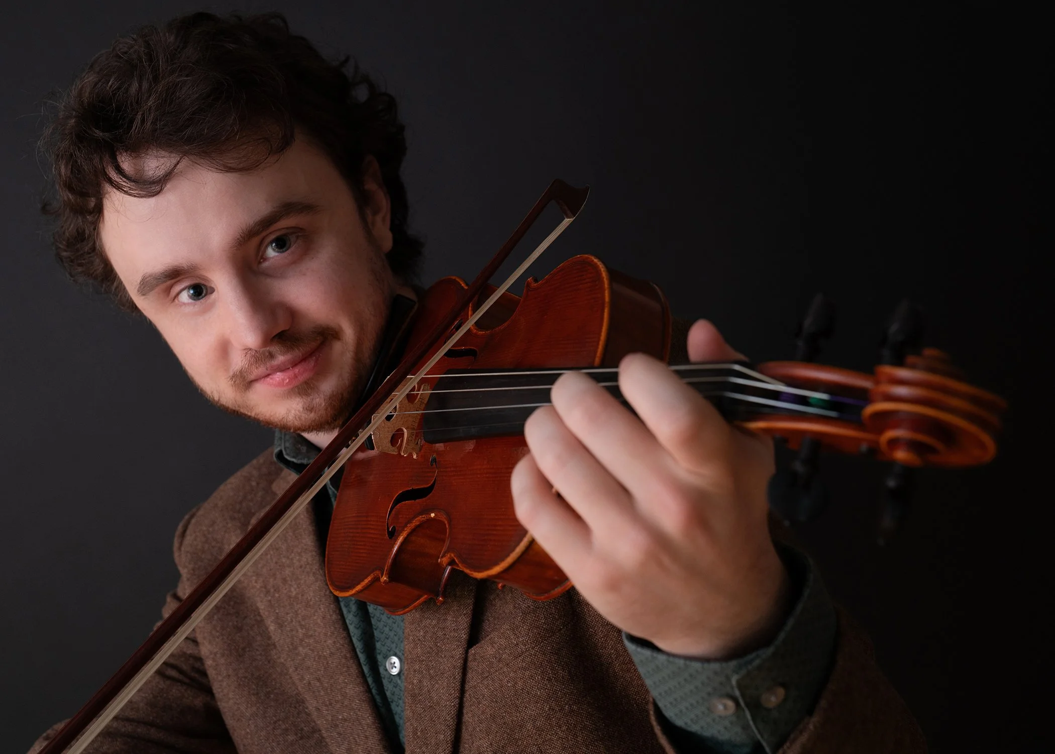 warm toned professional portrait musician.JPG