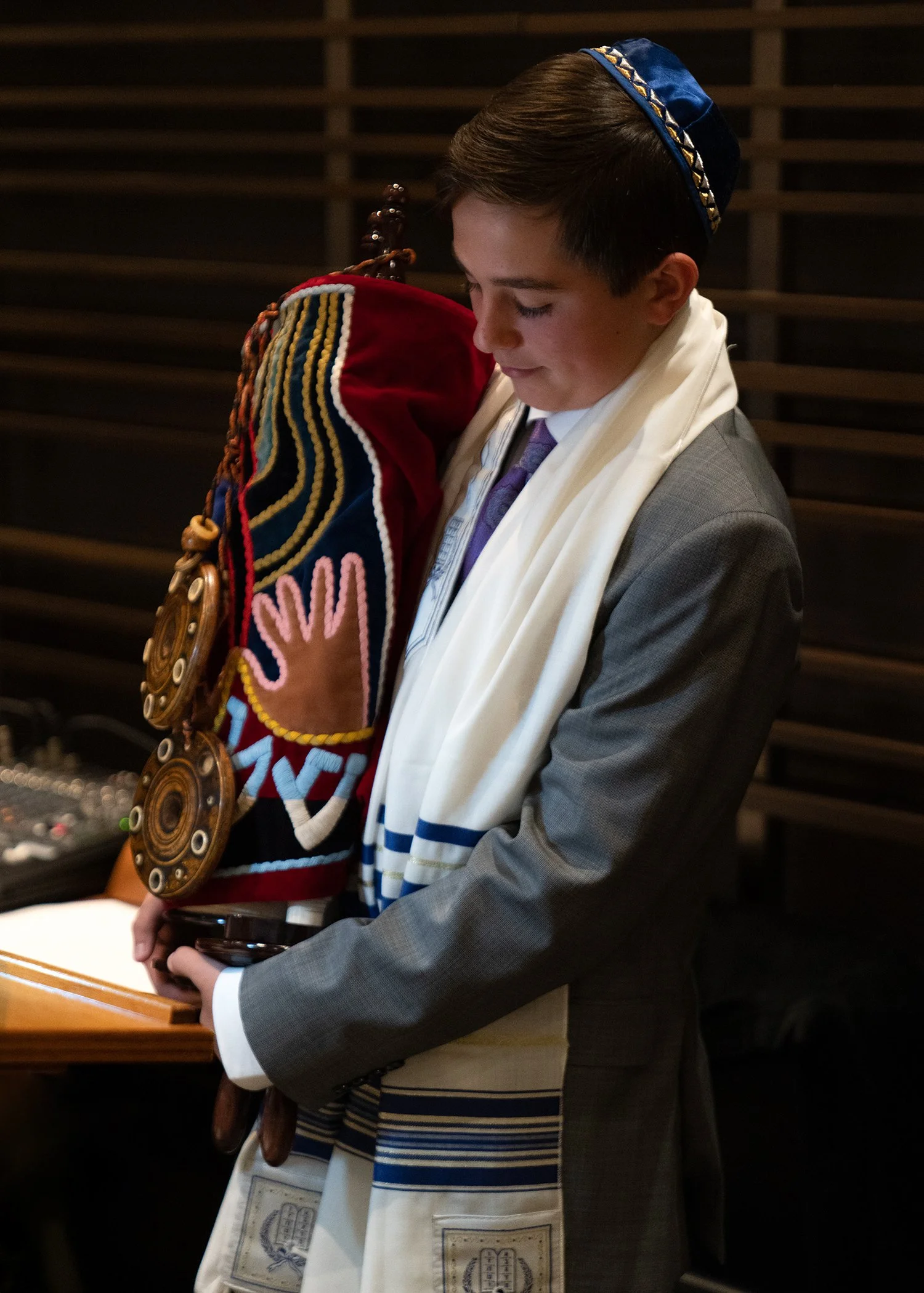 BarMitzvah professional photography Glencoe, IL.JPG