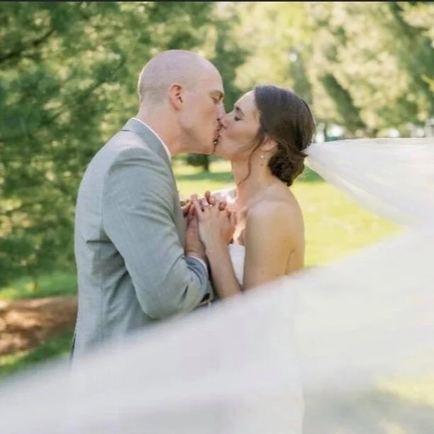 In the embrace of eternal love, the bride's veil becomes a magical witness to their tender kiss. A symbol of dreams fulfilled and a lifelong promise, their lips touch, sealing their bond in a moment of enchantment. 💍❤️

#MinnesotaBride #BridalHairMi