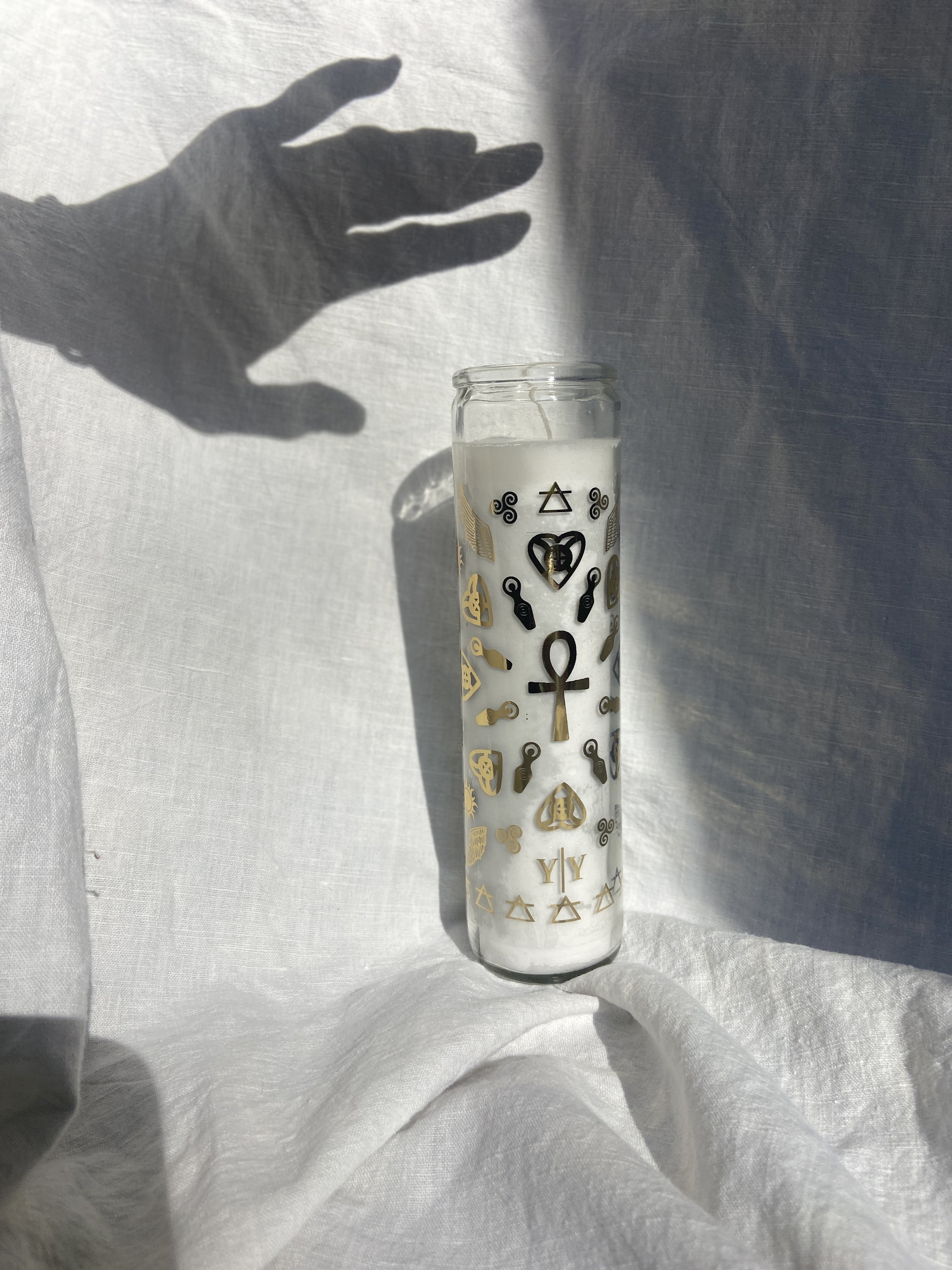 LIFE FORCE candle
Full Label design, Gold leaf