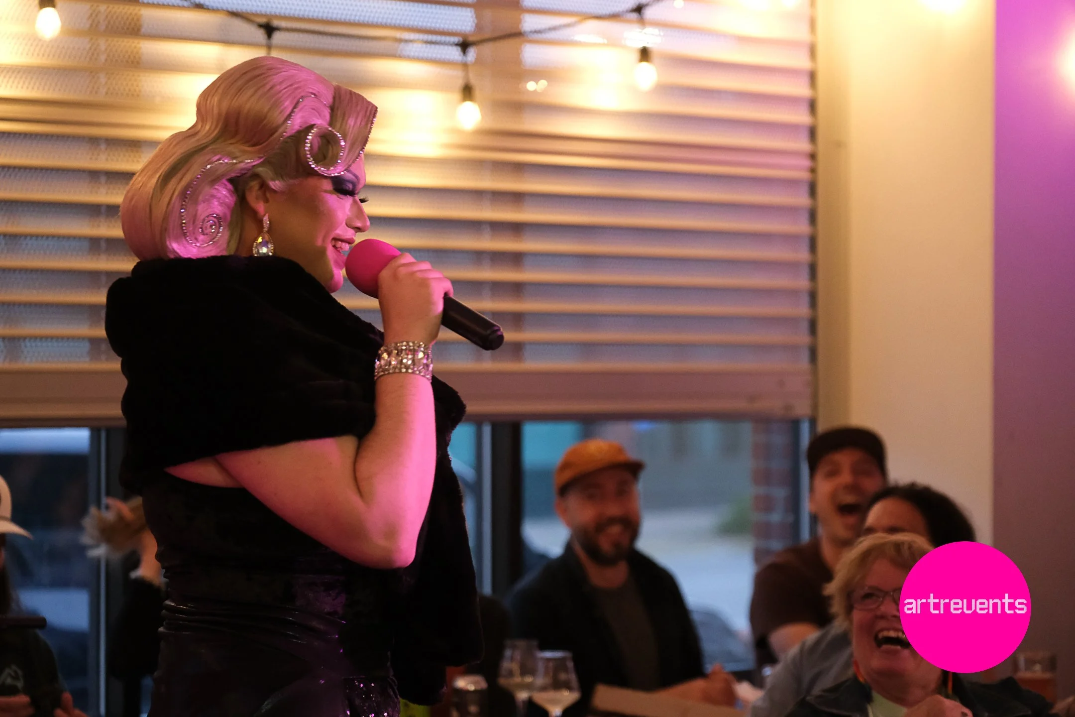 Divas & Brews LIVE-01.jpg