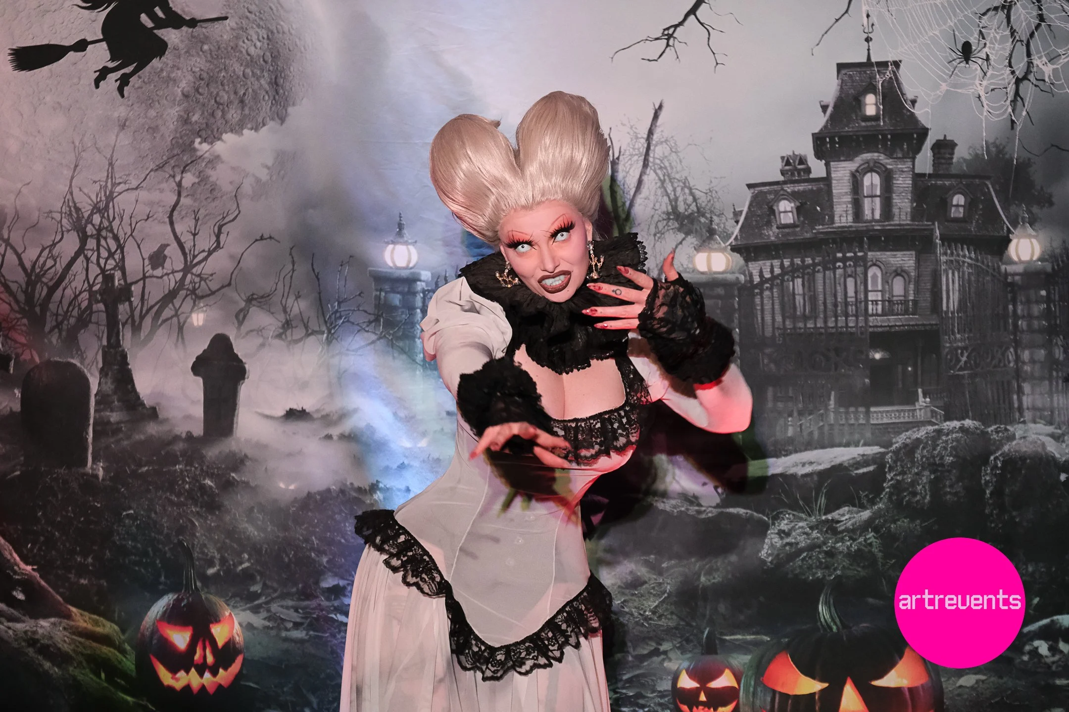 Divas & Brews Halloween Ball-037.jpg