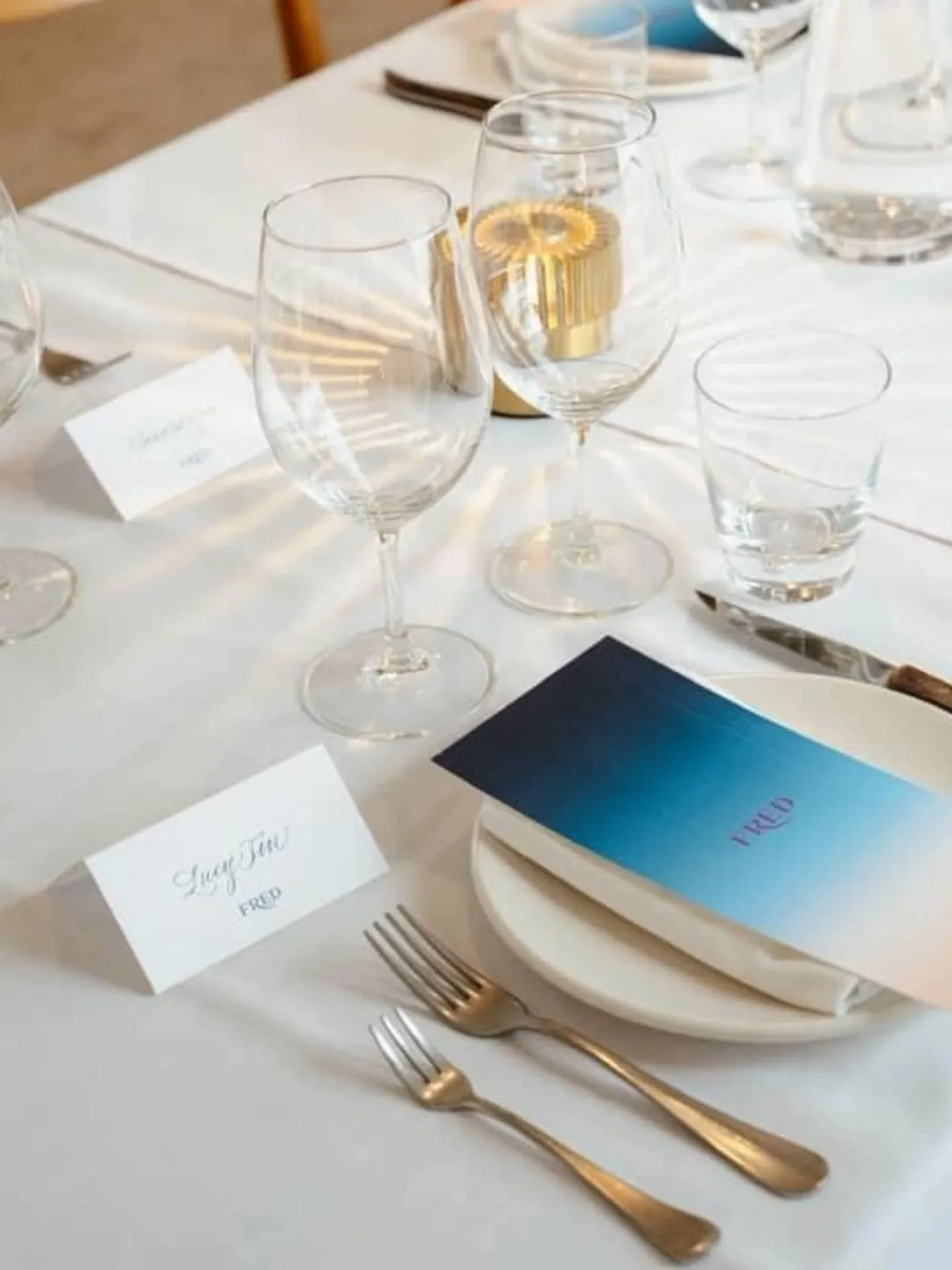 Custom calligraphy and colour for this beautiful seaside event for @fredjewelry 

Thank you @polarisplus.media @riri.duan