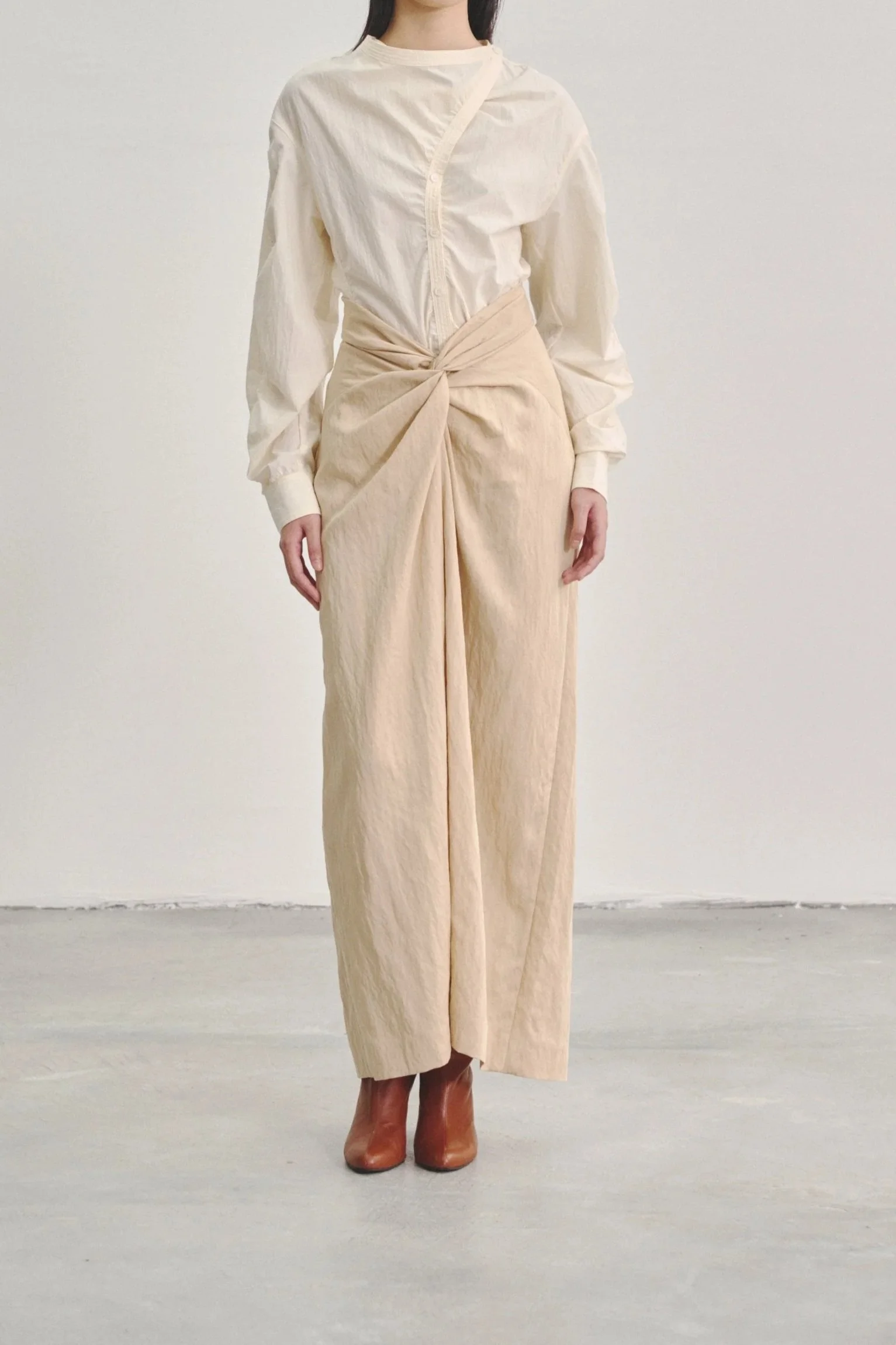 ‘Twisted Knot’ Maxi Skirt in Fluid Viscose Blend