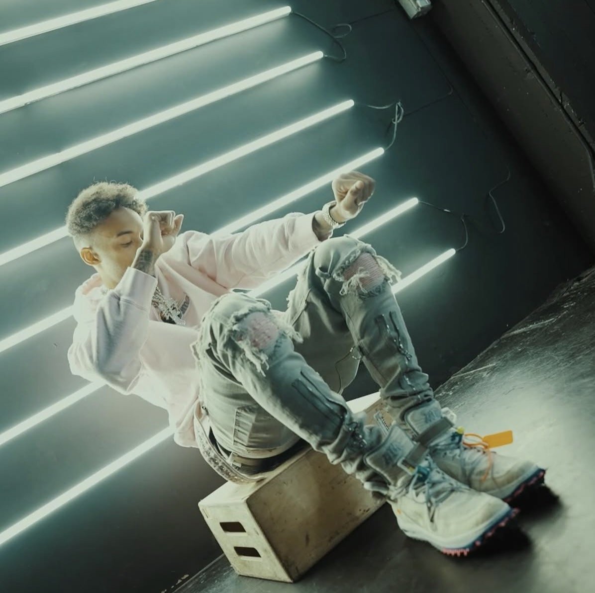 Shawn Eff - Ice Kit music video