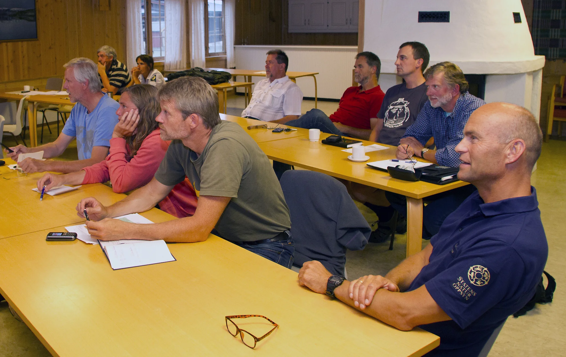 Statens naturoppsyn (SNO) sentralt har utarbeidet retningslinjer ved mistanke om og oppfølging av villrein som kan være smittet av Chronic Wasting Disease (CWD). I Forollhogna er Erik M. Ydse (nærmest til høyre) kontaktpersonen. Bildet er for øvrig …