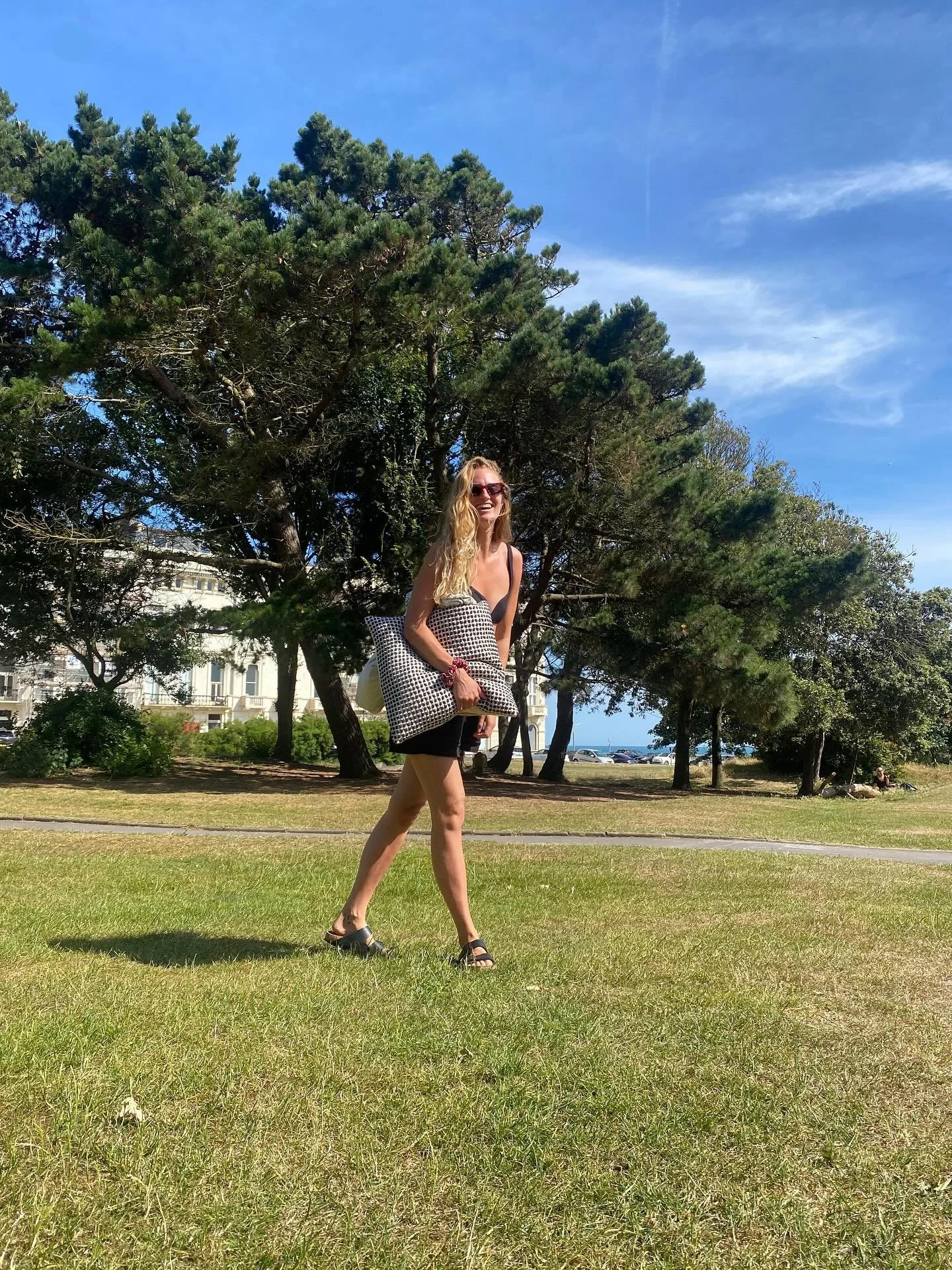 After spending time @melloretreats it’s had me reflecting on why I do this work so, here is, I suppose, a reintroduction 🙋🏼‍♀️
I came off the pill at 27, lost my cycle, and it took 3 years to get a regular bleed back. I studied the femal