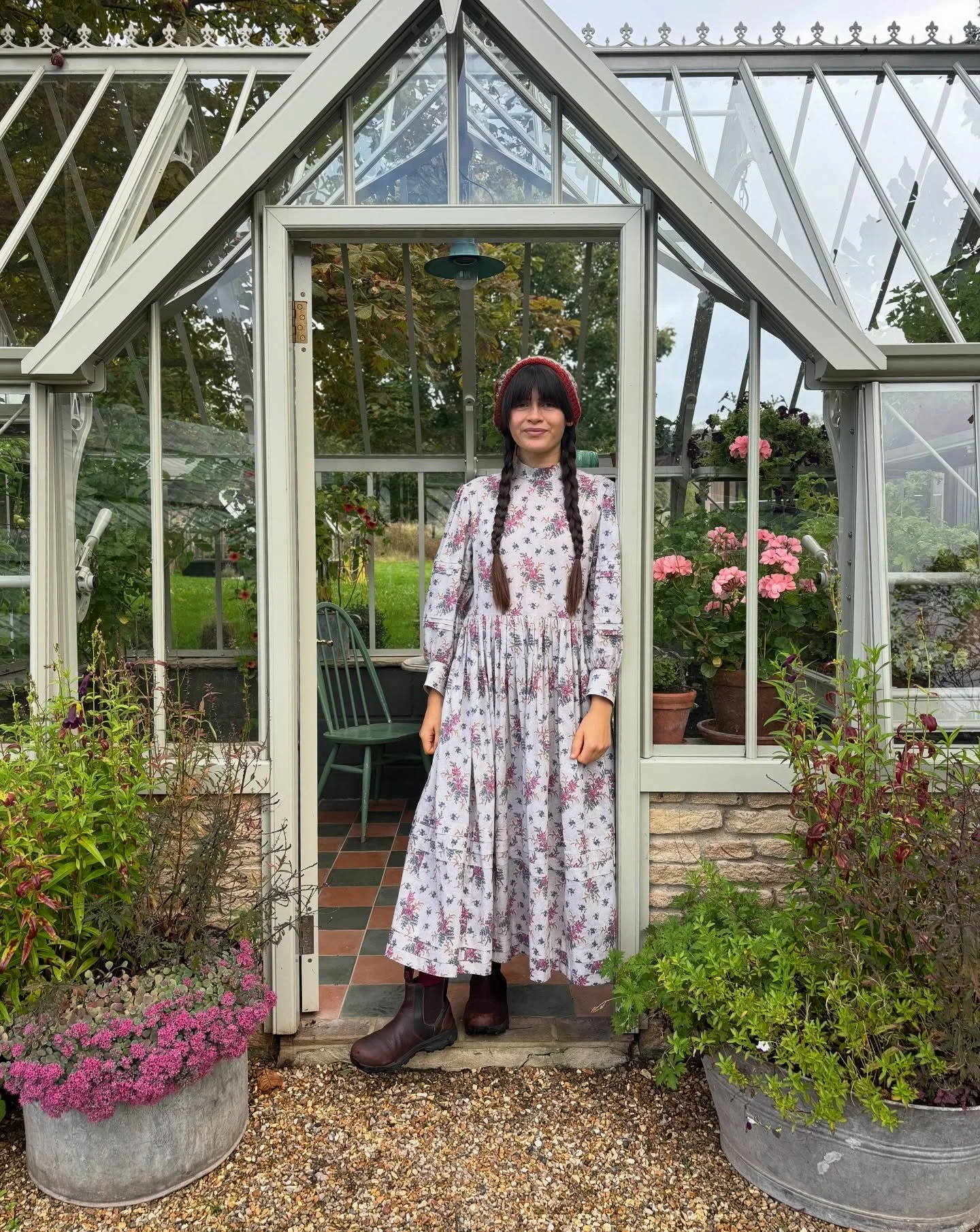Greenhouse pottering @alitex_ hq 💚
A pleasure to spend the day at Torberry farm and see behind the scenes of the greenhouse workshops. To celebrate 20 years of @alitex_ partnership with the @nationaltrust 🤎
Thank you for having me! *invite @peridot