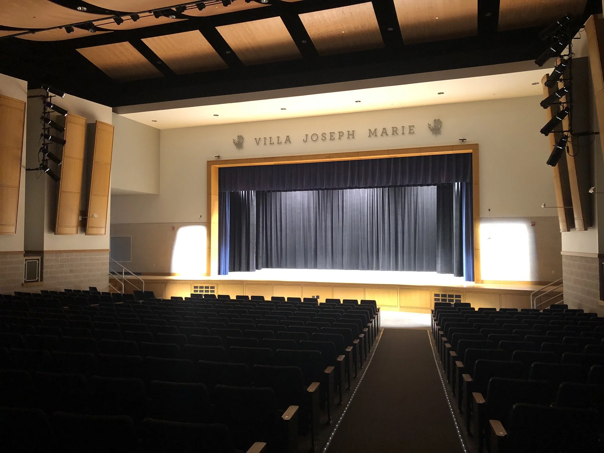 VillaJosephMarieHS-2339_3_Aud lit.JPEG