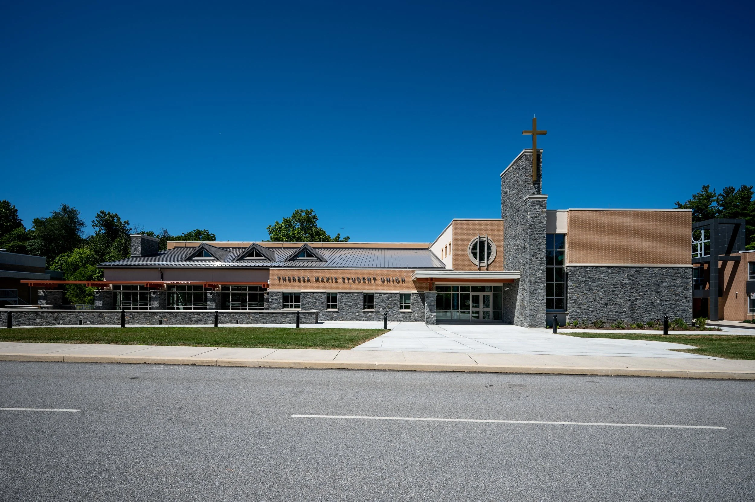 VillaMariaAHS-2478_3_Caf (15).jpg