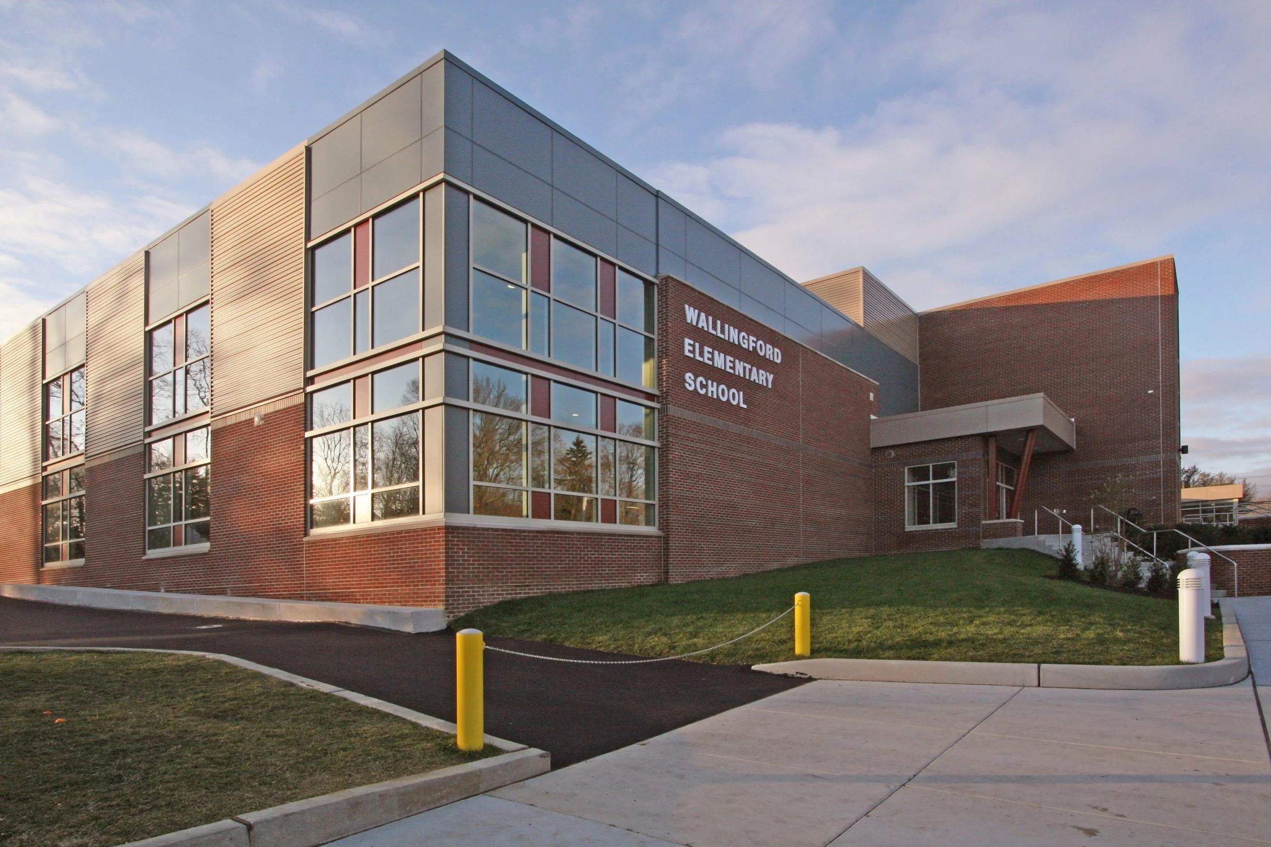 WALLINGFORD ELEMENTARY SCHOOL
