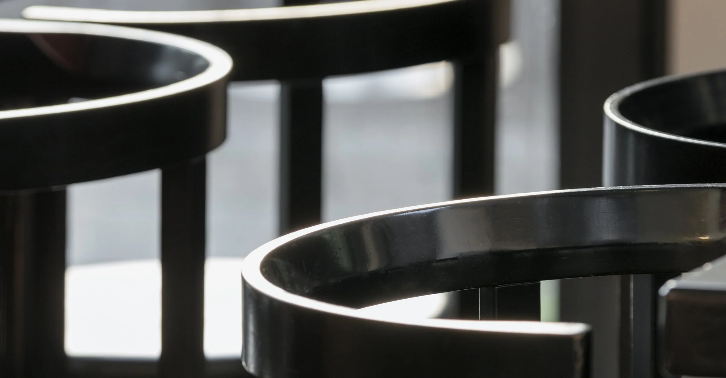 max dudler stuhl rund schwarz