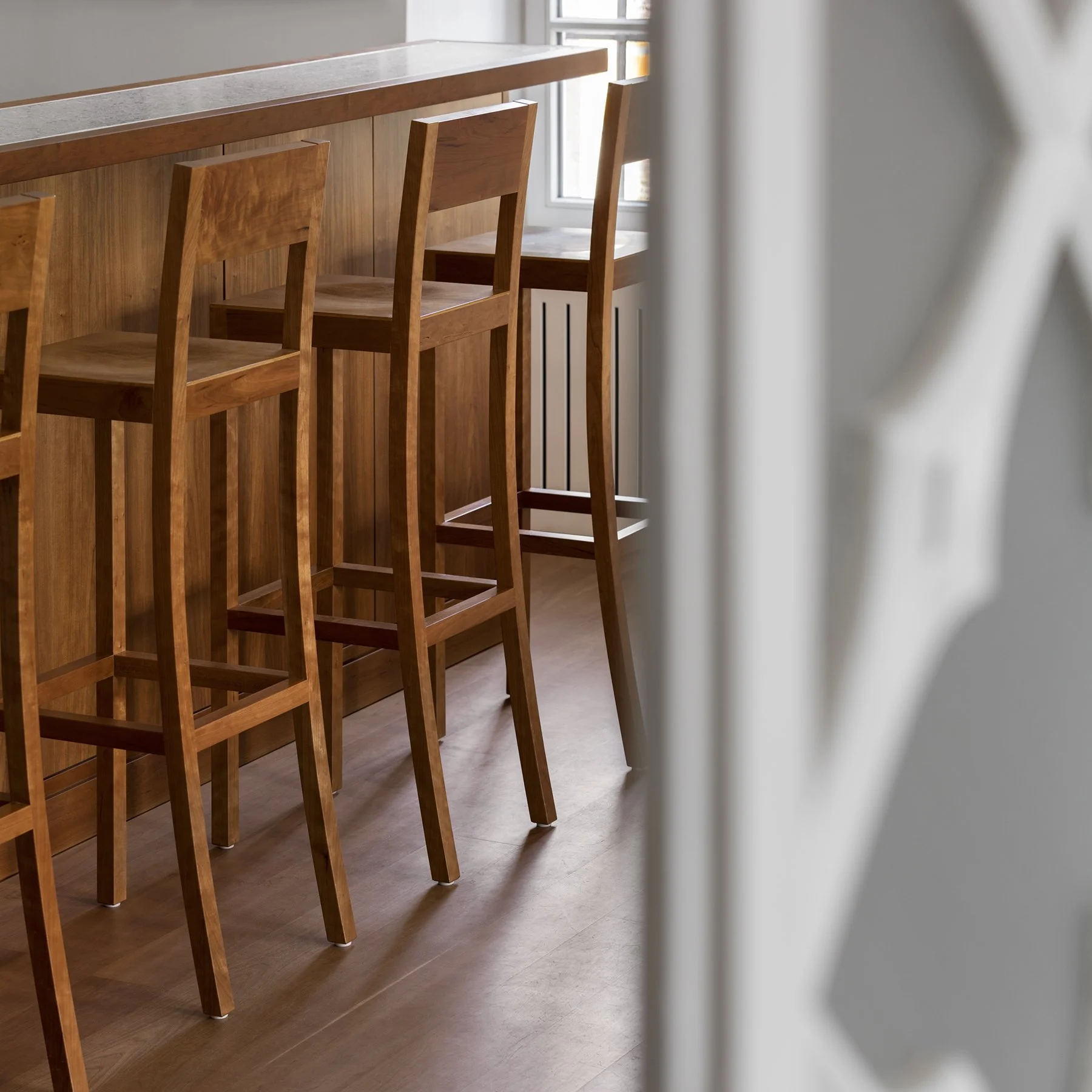 max dudler barhocker