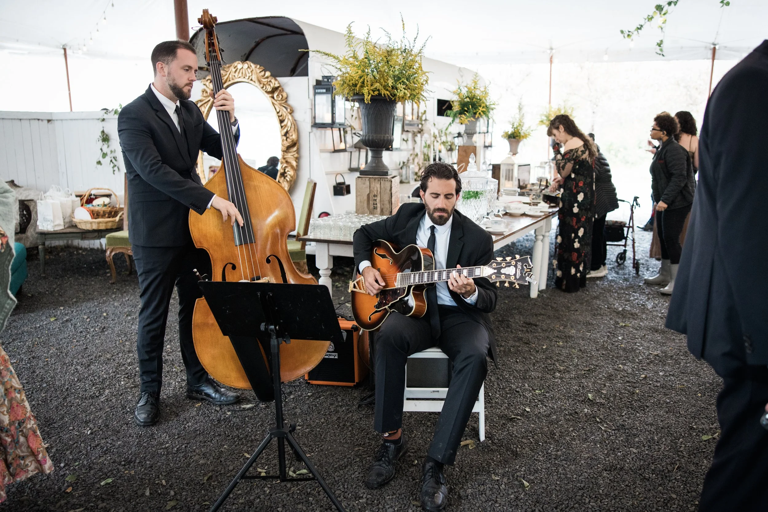 anthony fuscaldo performing for a cocktail hour