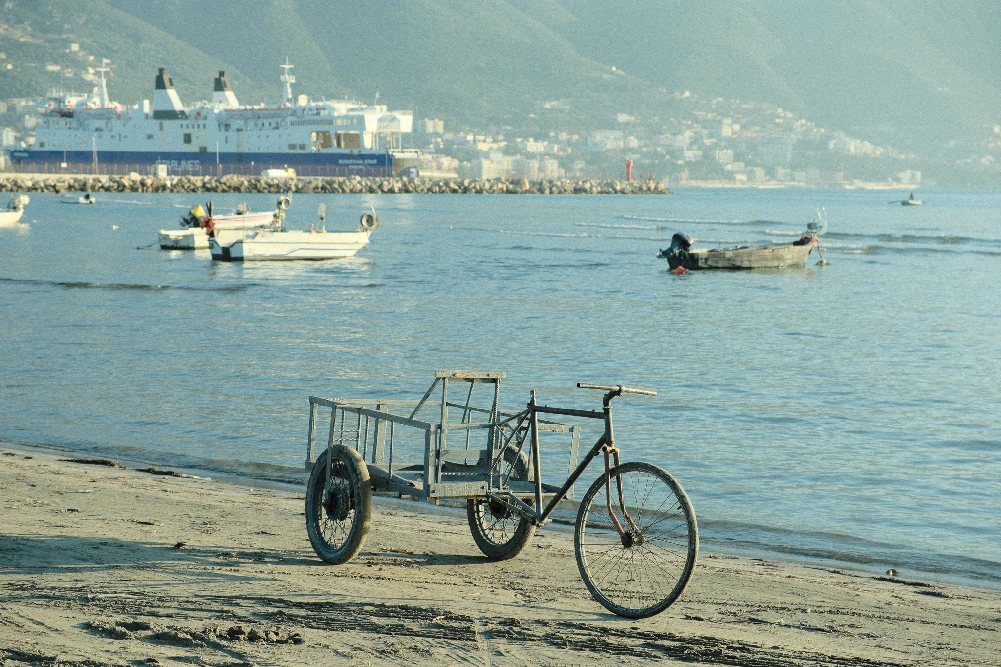 Bike on the Beach - Fujifilm Pro Negative 400 Recipe
