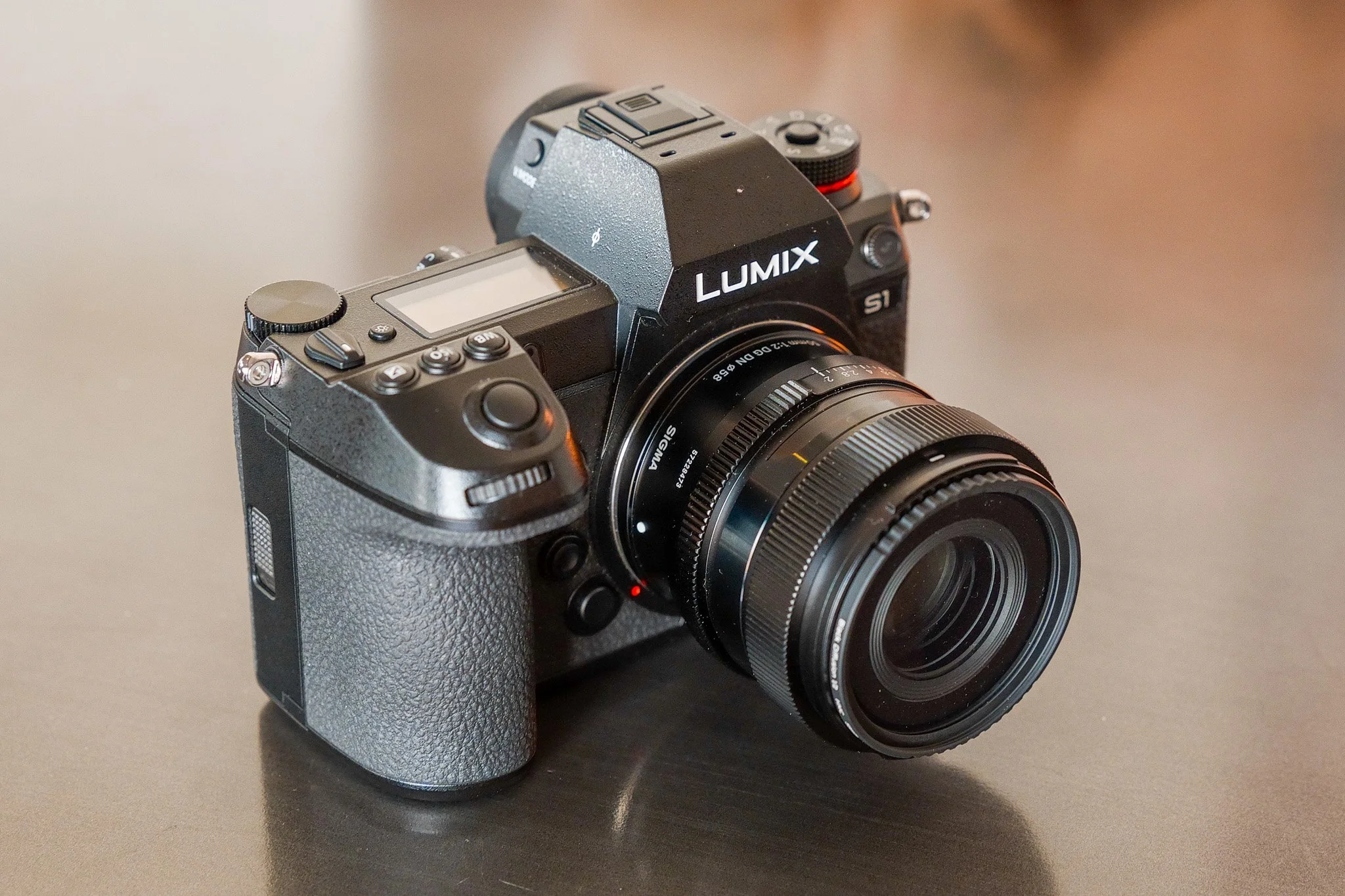 Sigma 50mm f2 DG DN Contemporary Mounted on Panasonic Lumix S1