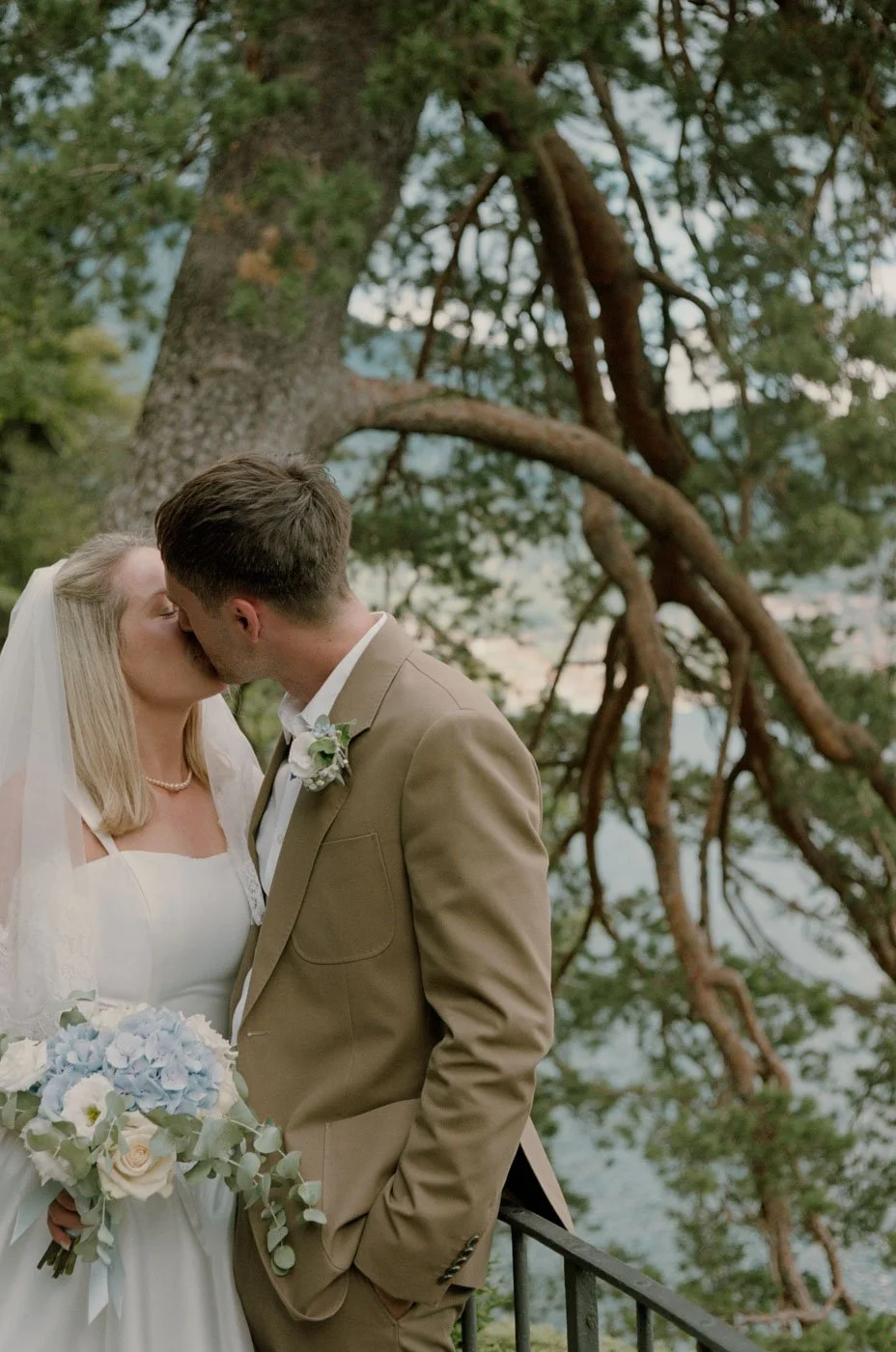 lake como elopement_00019.jpeg