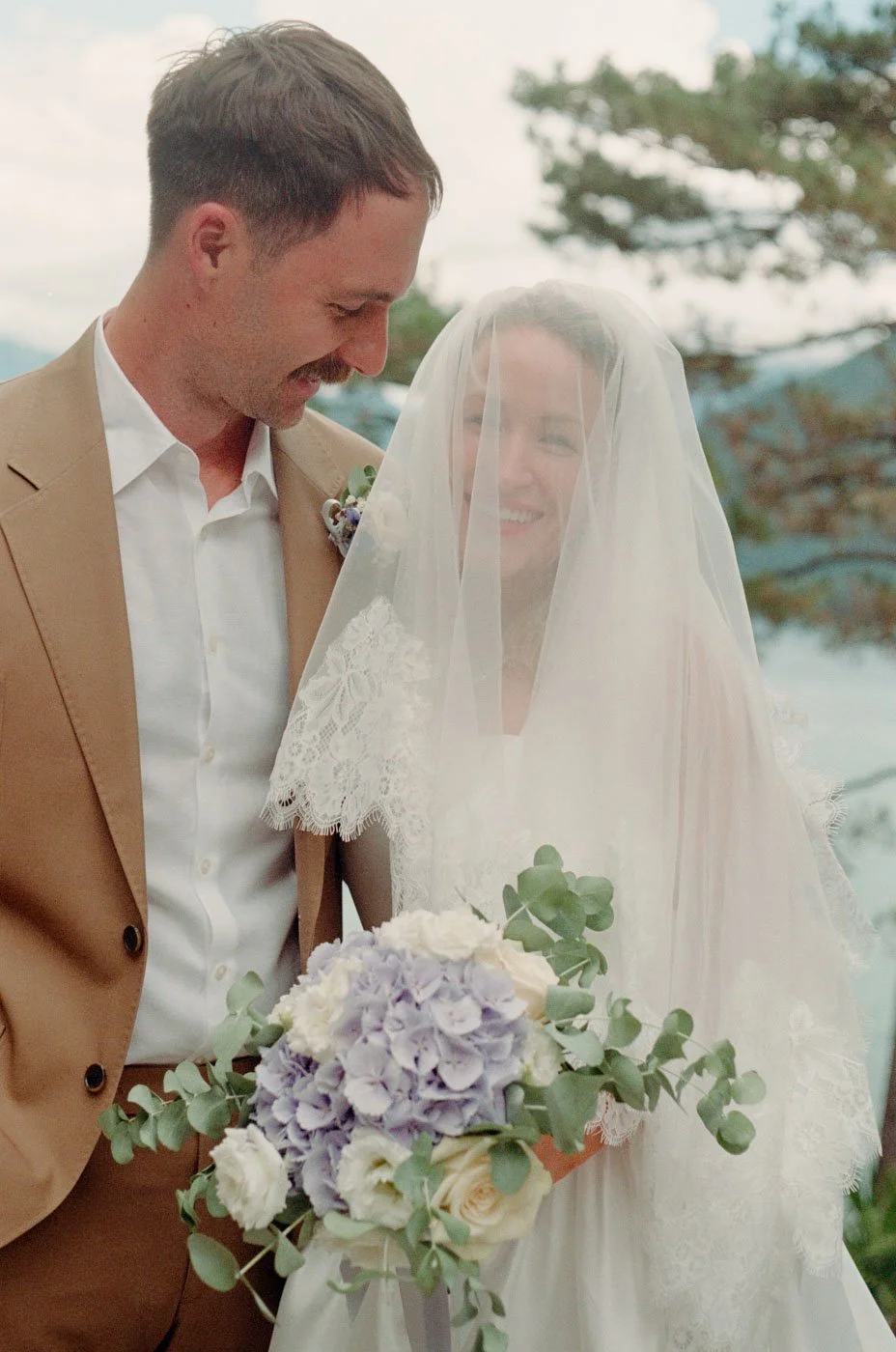 lake como elopement_00021.jpeg