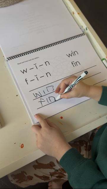 littles reading pic of word page.PNG