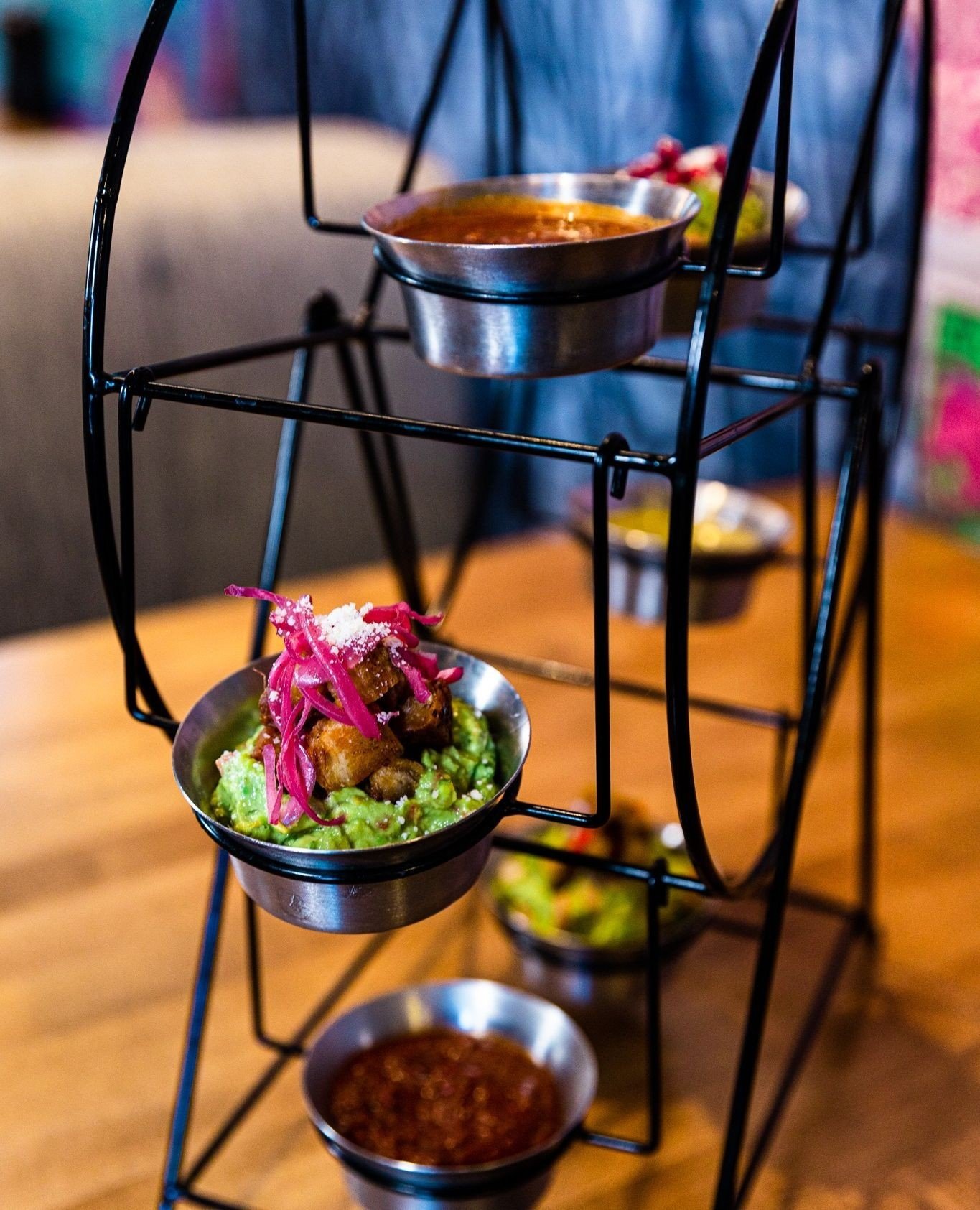 What goes around, comes around...⁠
⁠
But this is actually the one thing you want to come back around 🤩⁠
⁠
🔥Salsa and Guacamole Ferris Wheel Appetizer ⁠
⁠
She's fun, she's considerate and she's consistent 😏⁠
.⁠
.⁠
.⁠
#themexicano #themexicanocomida