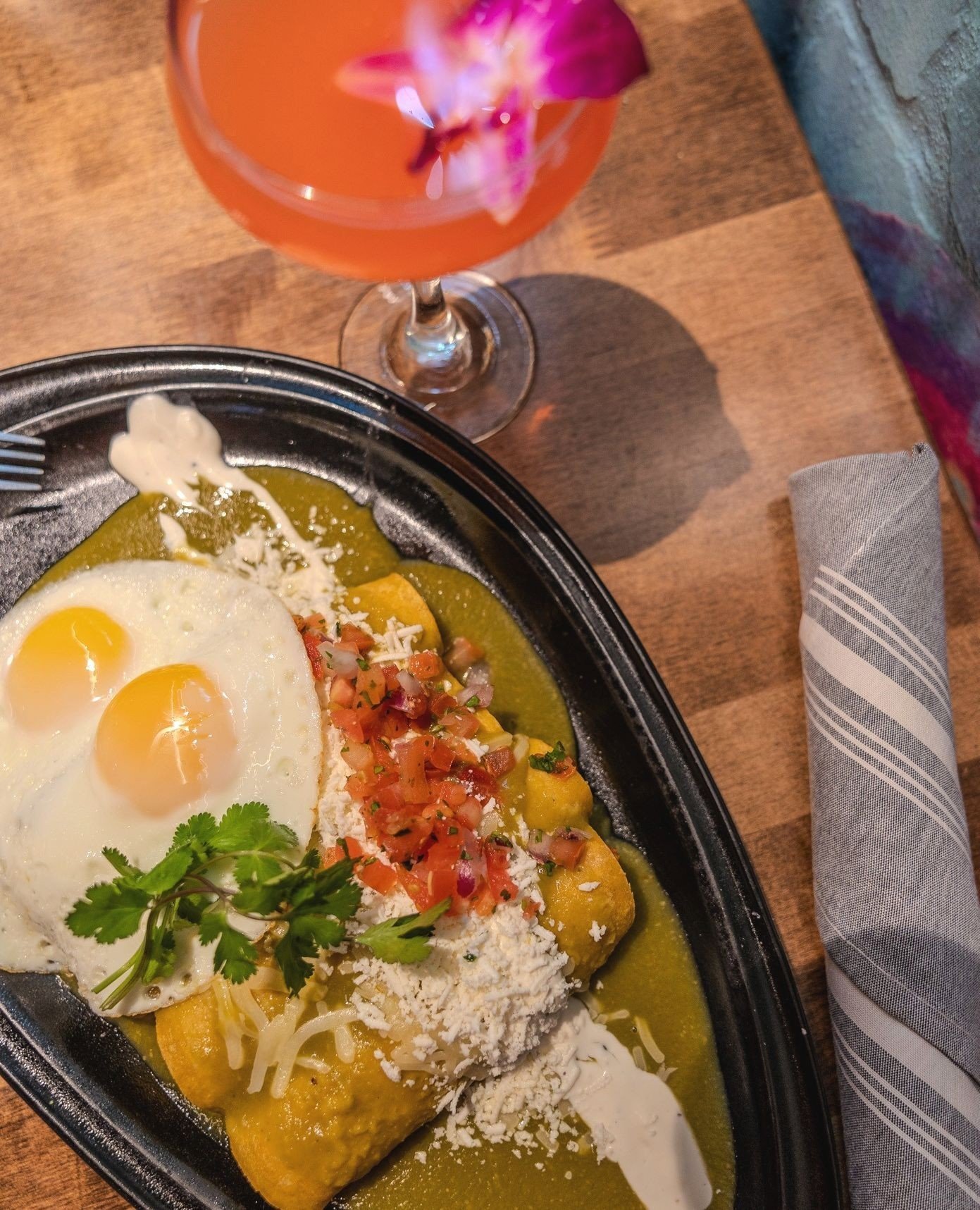 MAMA'S WE LOVE YOU &amp; IT'S ALMOST YOUR SPECIAL DAY ✨️⁠
⁠
Come celebrate it with us and our delicious, specialty brunch menu... alllll weekend long from the 10th-12th cause we love you 🫶⁠
⁠
Pictured is our yummy Longaniza &amp; Potato Enchiladas, 