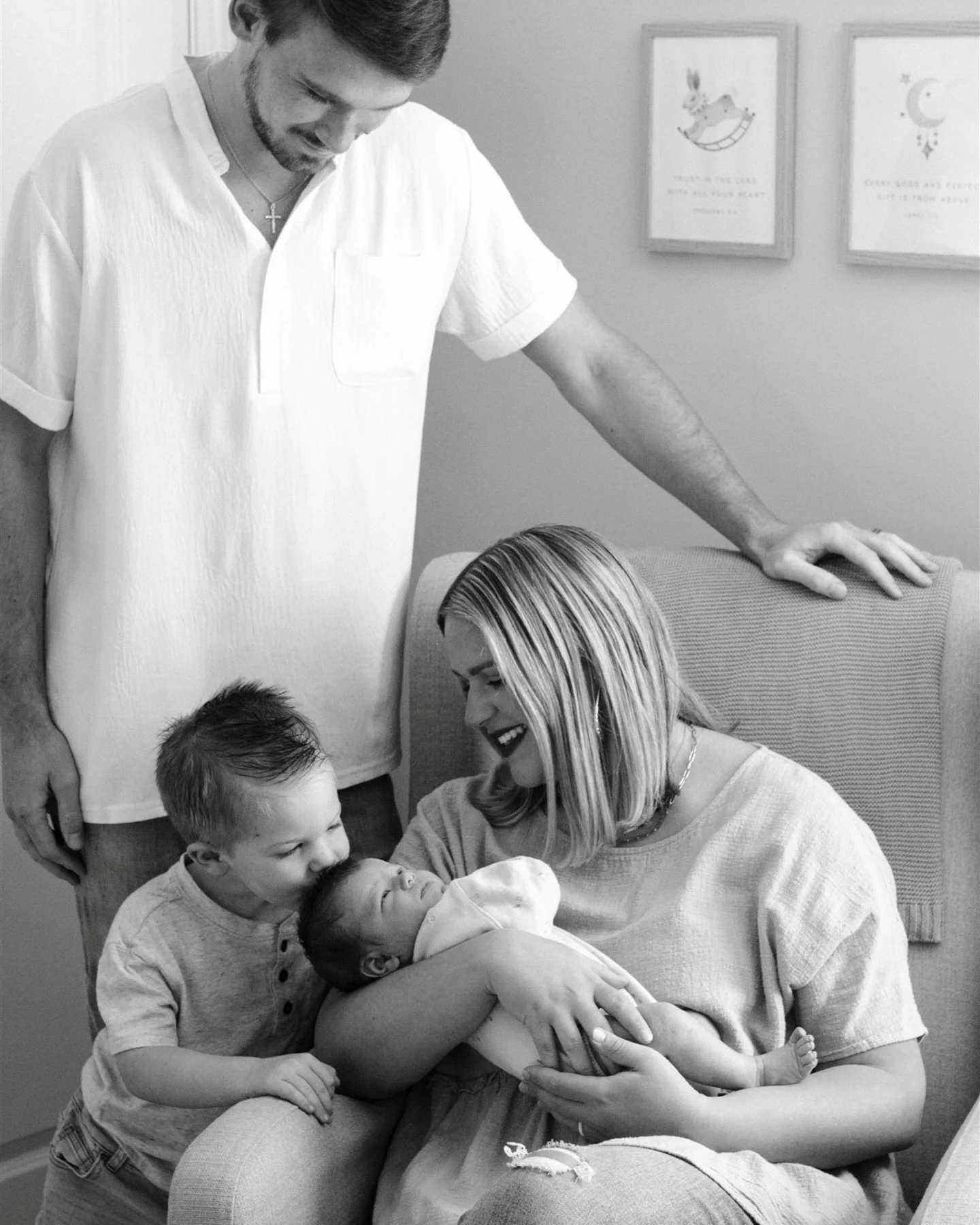 two of the greatest little boys in this world and I get to be their aunt. thank you Jesus🤍

capturing moments like this will forever be times that remind me of how valuable my job really is. for just one minute, time is captured still in the season,