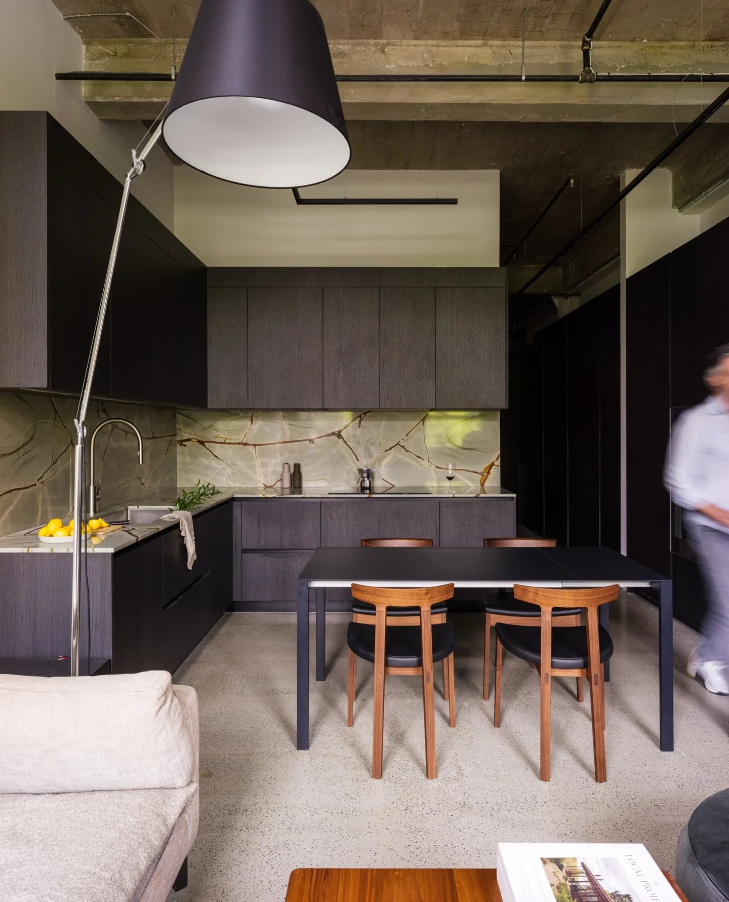 The Designer&rsquo;s Loft &ndash; A Heritage Warehouse Reimagined in the Heart of Vancouver

Tucked along one of Vancouver&rsquo;s most storied heritage streets, The Crane Building stands as a striking example of early 20th-century industrial archite