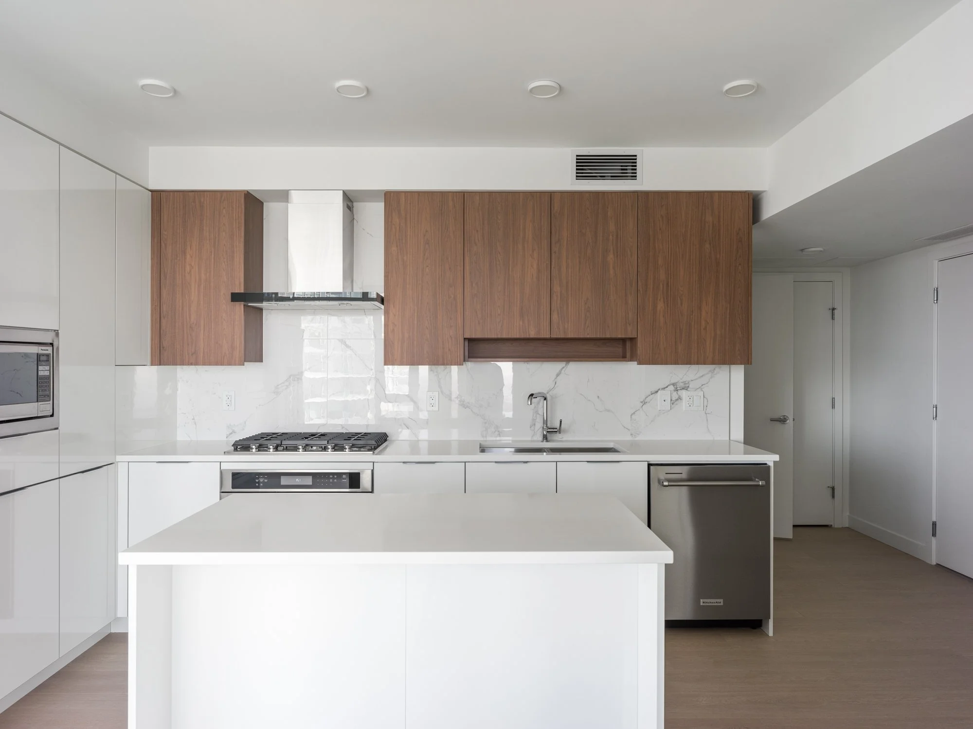 SUITE 2105 AZURE II WEB-2.jpg