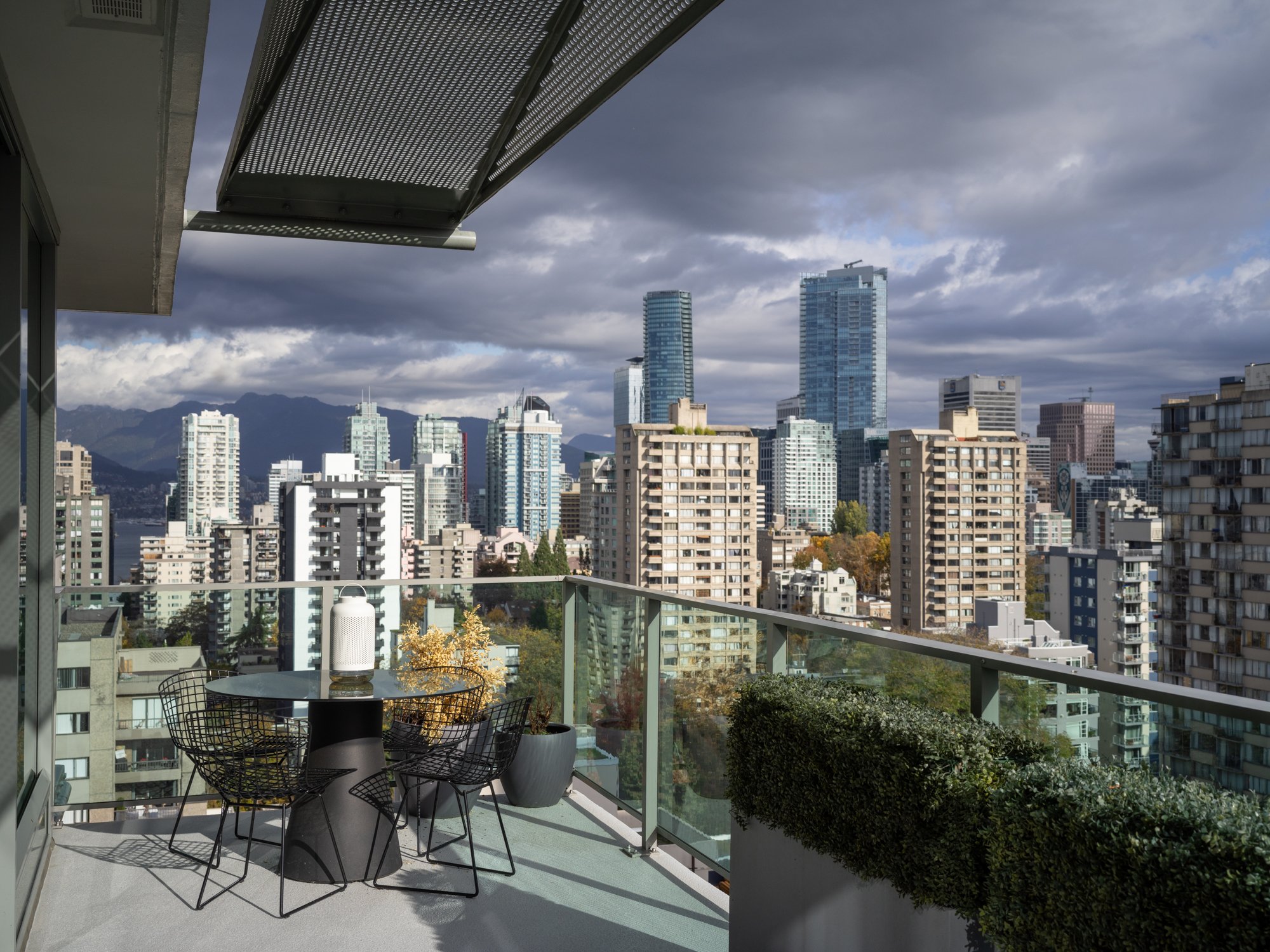 Mirabel 1701 Web-7.jpg