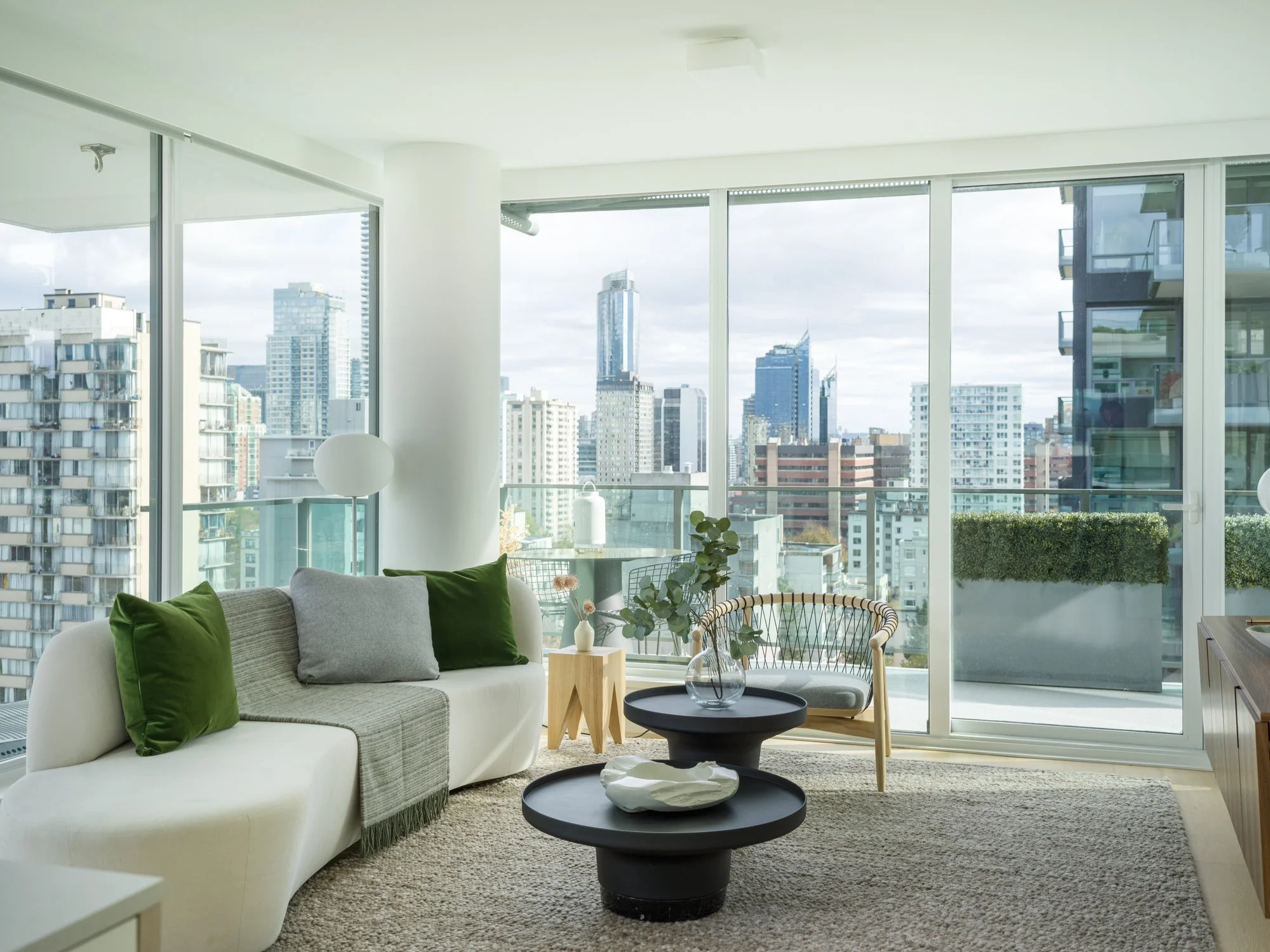 Mirabel 1701 Web-4.jpg