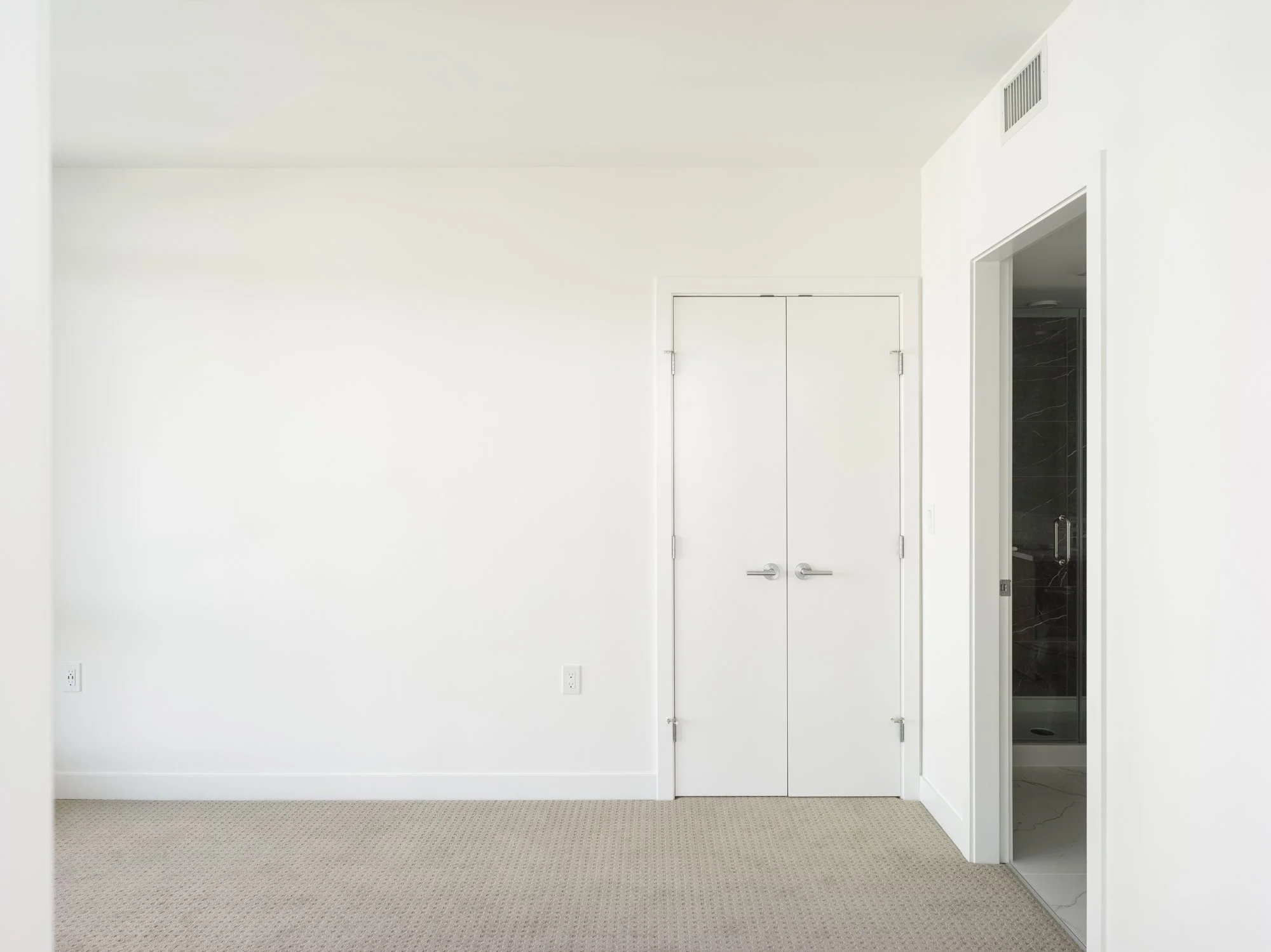 SUITE 2105 AZURE II WEB-6.jpg