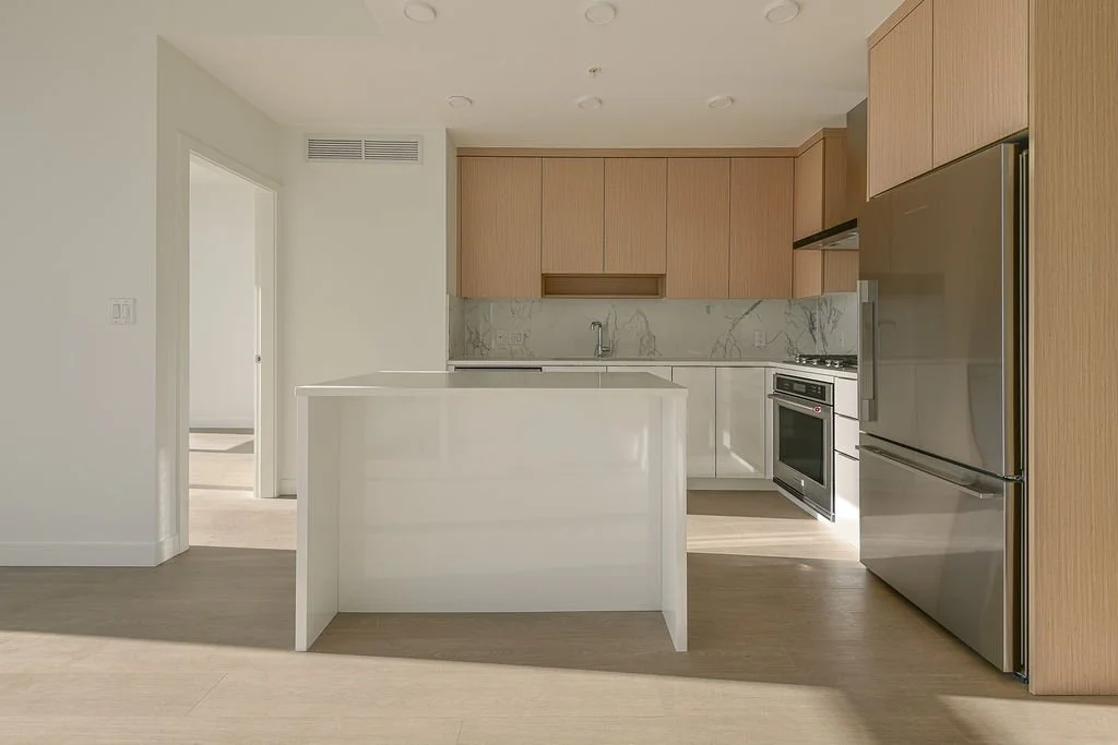 Unit 2108-Kitchen(MLS).jpg