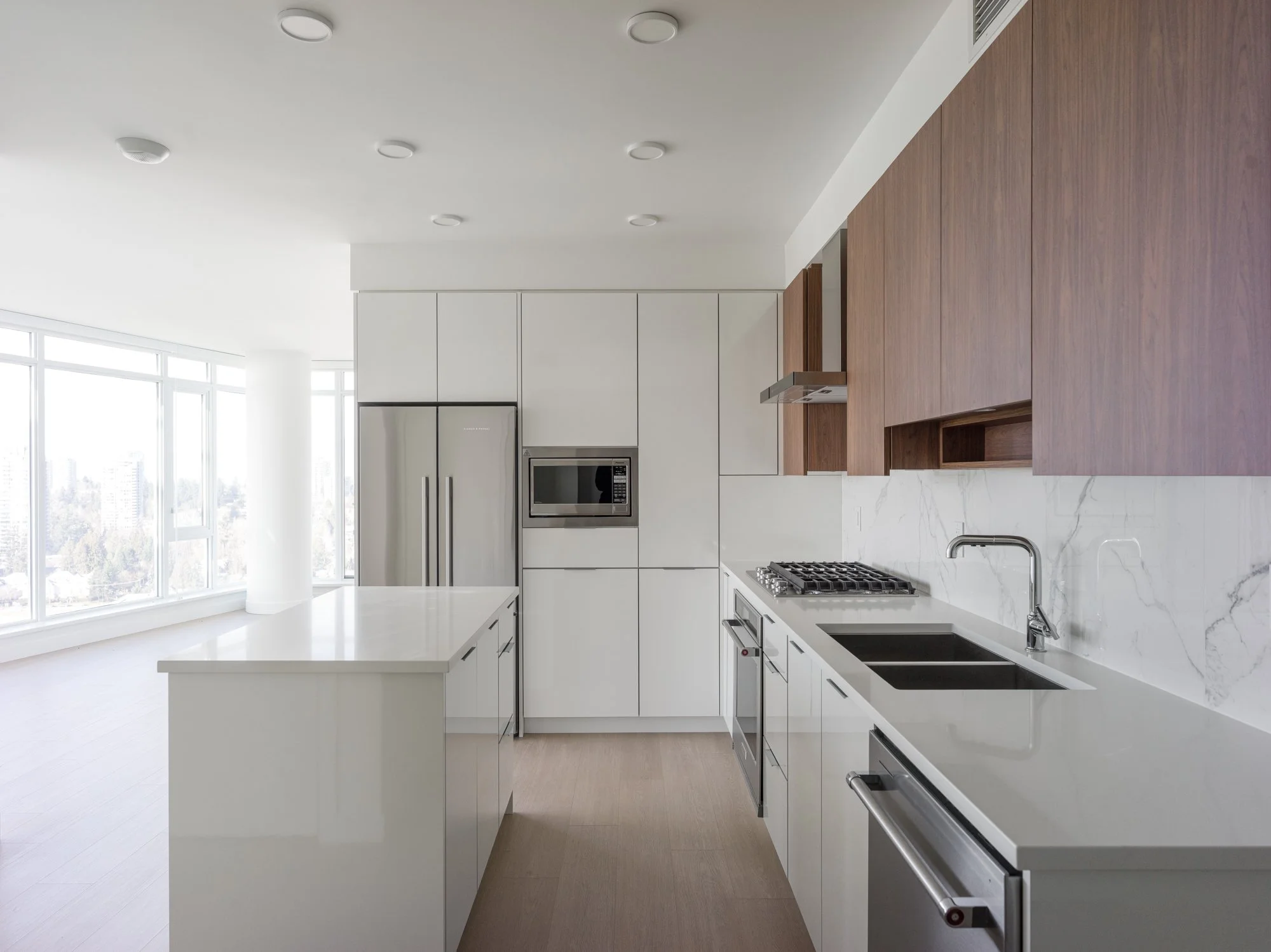 SUITE 2105 AZURE II WEB.jpg