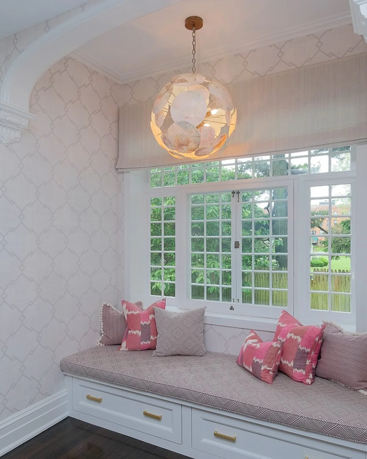 Flashback to a fun project we did in Garden City! Gorgeous home and clients&hellip;we loved working on that project! #gardencityprojects #diningspaces #alcoves #loveyourspace #weloveourclients #longislandjobs #dmdteam #dimackdesigns