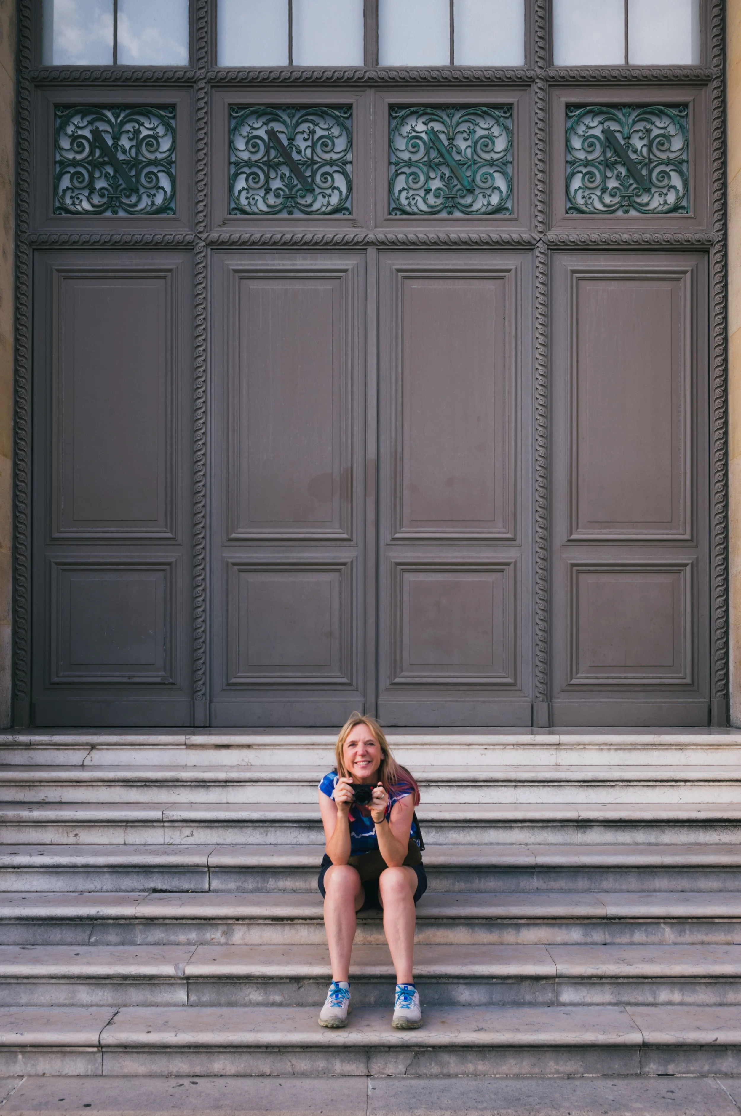 Natasha marshall at the Louvre Paris.JPEG