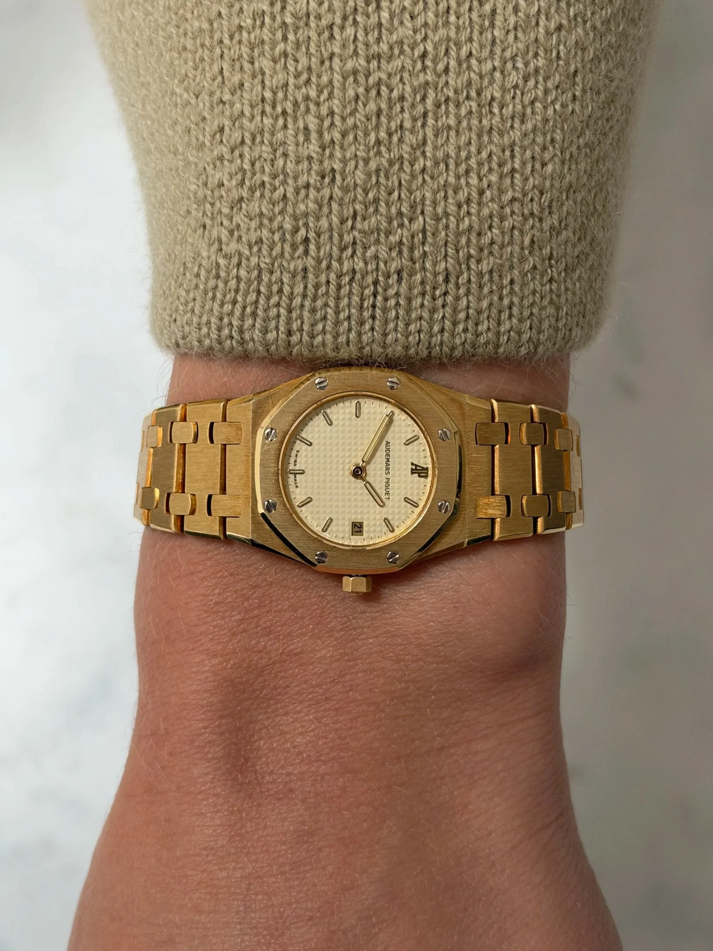 Audemars Piguet Mini Royal Oak Yellow Gold Ivory Tapisserie Dial ref. 66270 BA w/ Orginal Box