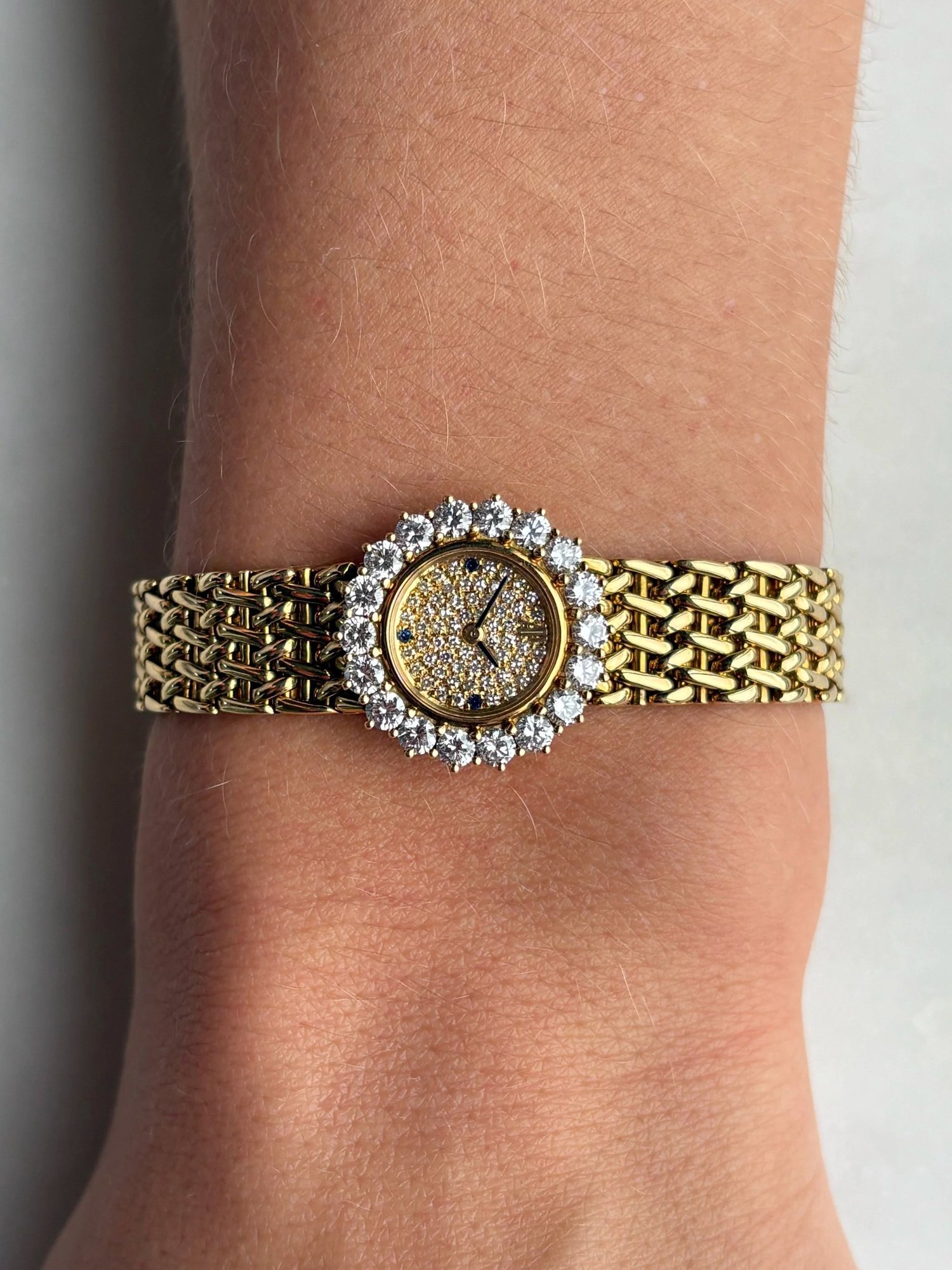 Audemars Piguet Yellow Gold Mini Cocktail Watch 1.5ct  display picture 3