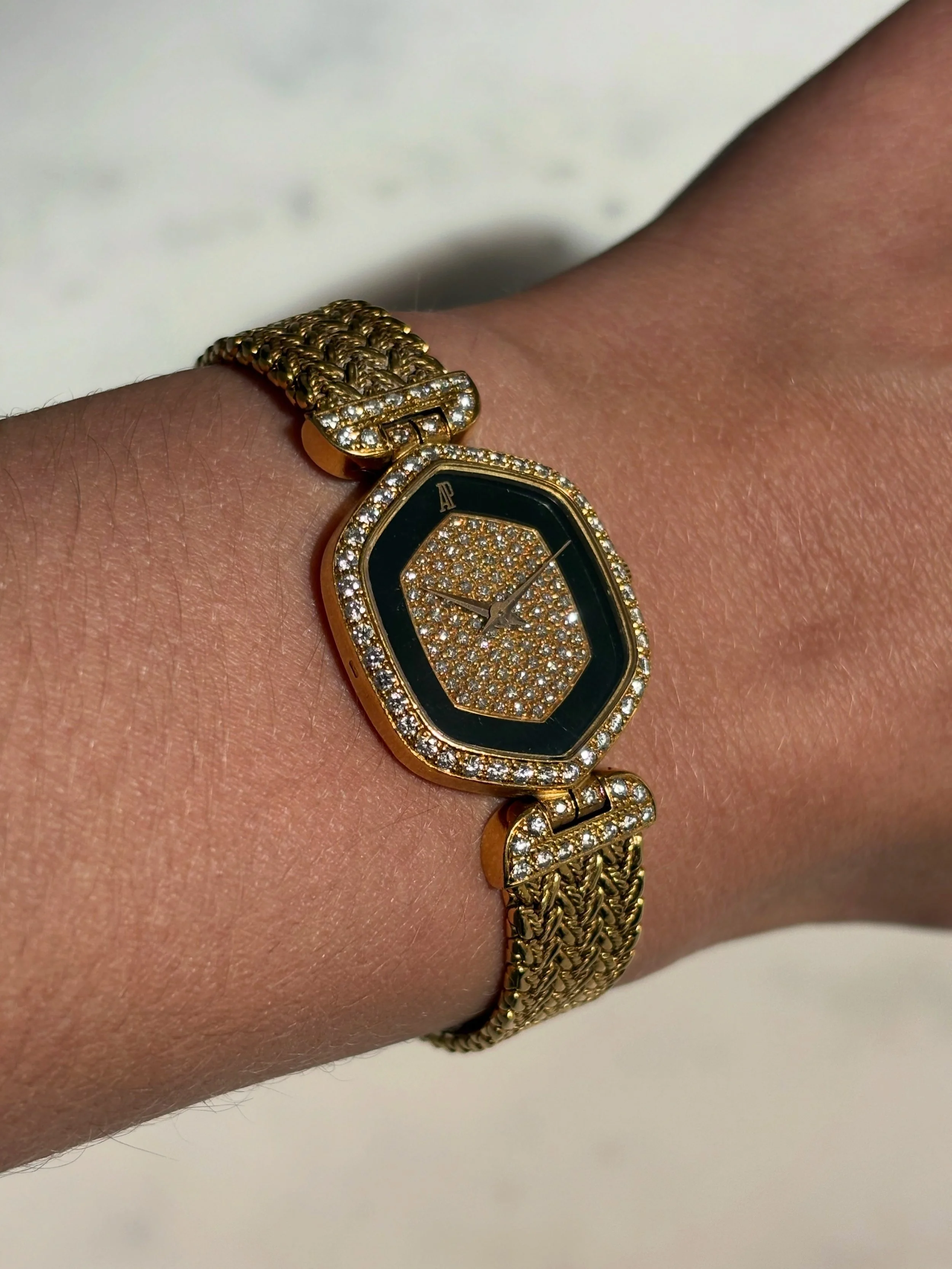 Audemars Piguet Hexagon Yellow Gold Rope Bracelet Onyx & Diamond Dial